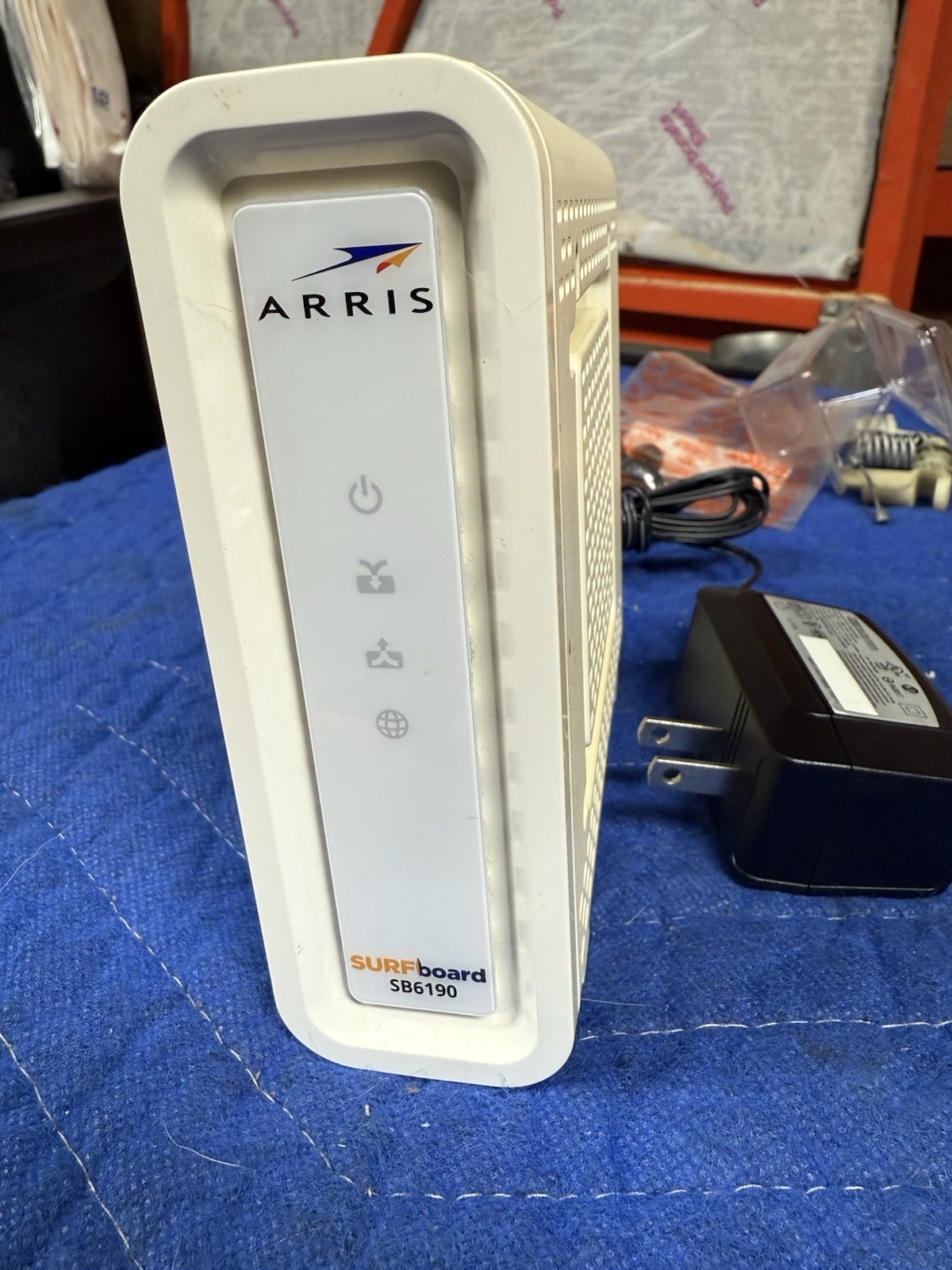 ARRIS SB6190 1Gbps SURFboard DOCSIS 3.0 Cable Modem