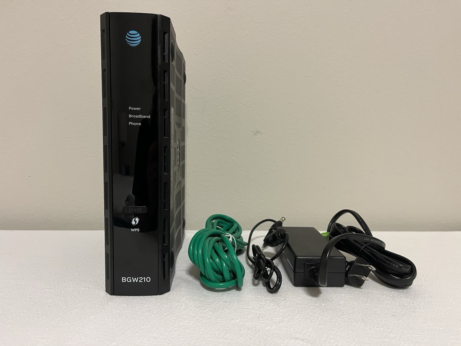 AT&T Arris BGW210-700 WIFI Wireless Internet Modem Router (used working)