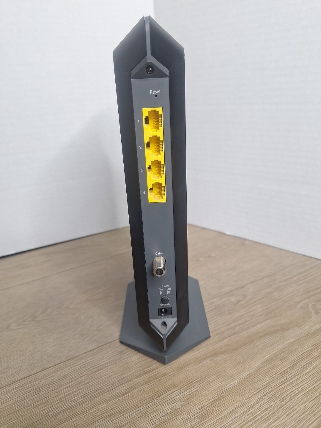 NETGEAR Nighthawk CM1200 DOCSIS 3.1 Cable Modem with OEM Power Cable