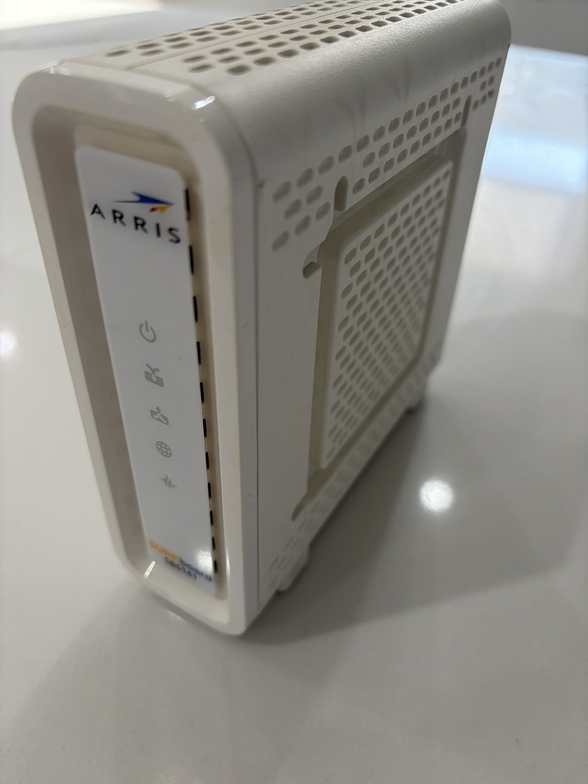 Arris Cable modem SB6141 (used) – Optimum – Free Shipping