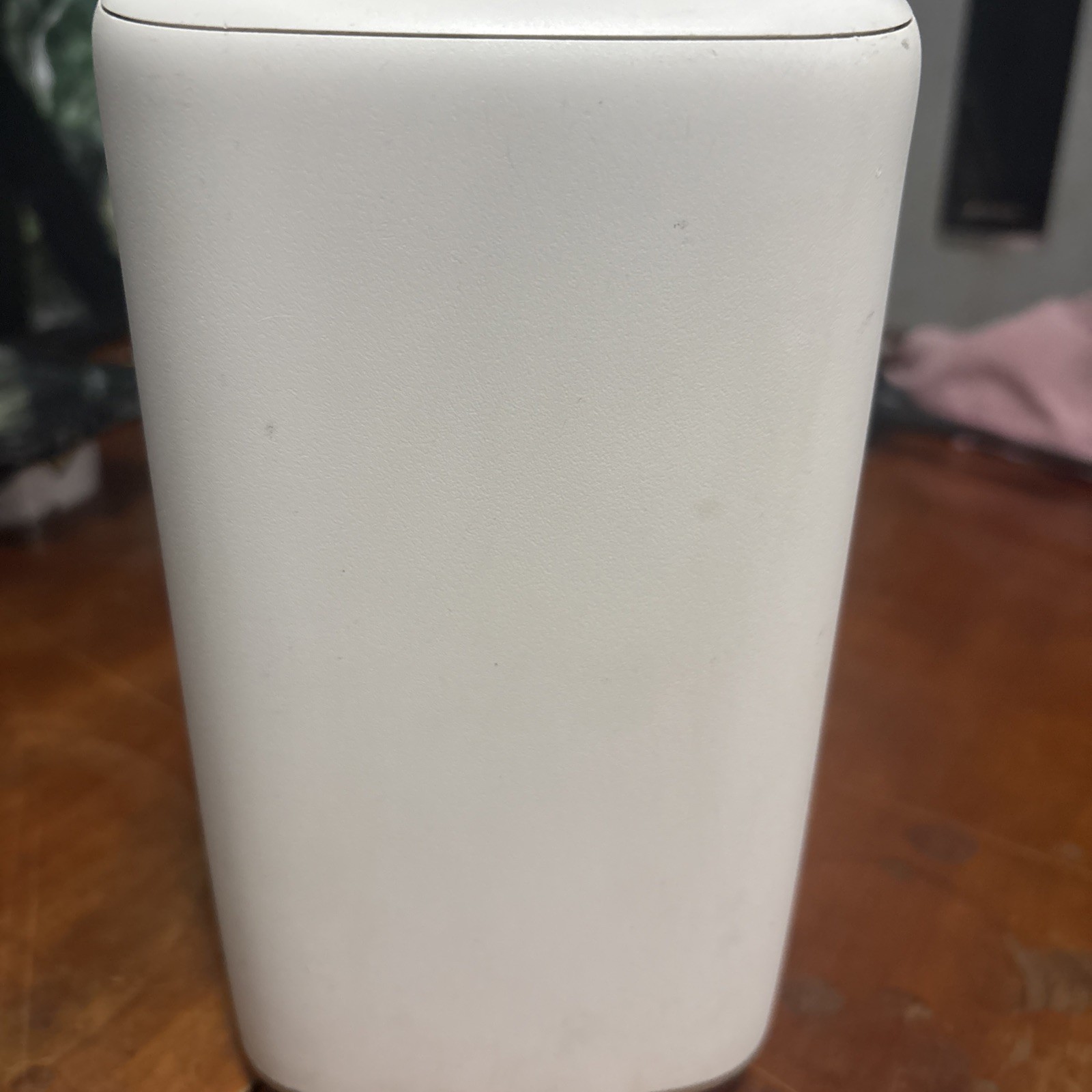 Xfinity xFi Gateway Router XB8-T Triband Wifi CGM4981COM – No charger
