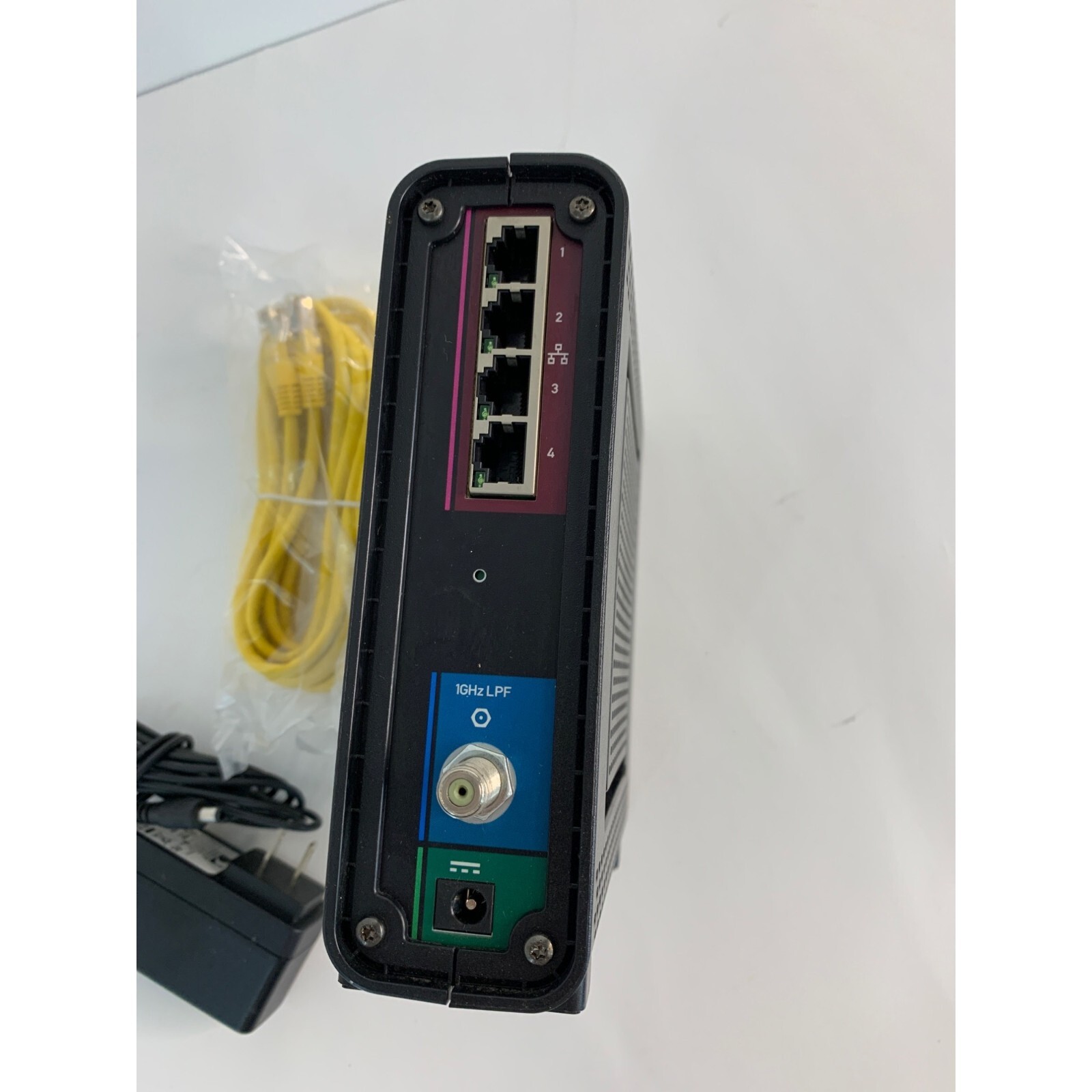 Motorola SBG6580 Surfboard extreme wireless cable modem and Gigabit Router 5961