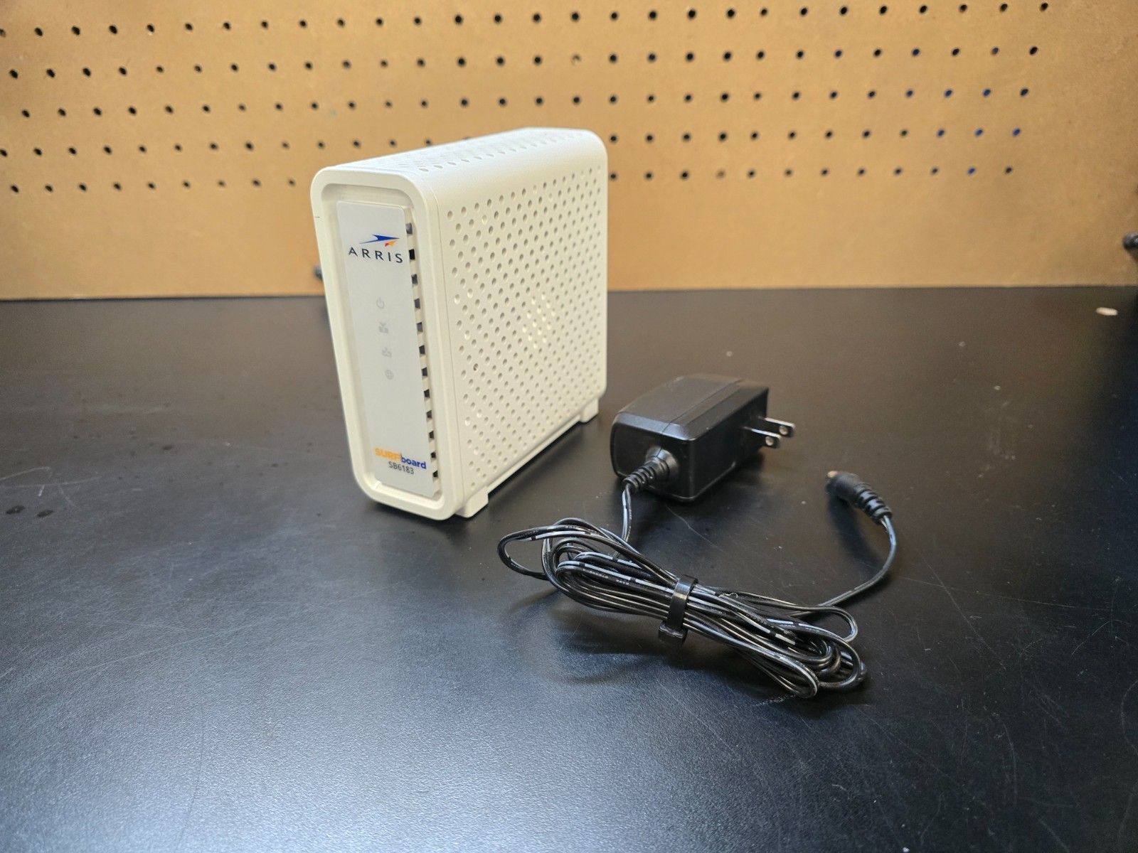 ARRIS SURFboard SB6183 DOCSIS 3.0 Cable Modem – White