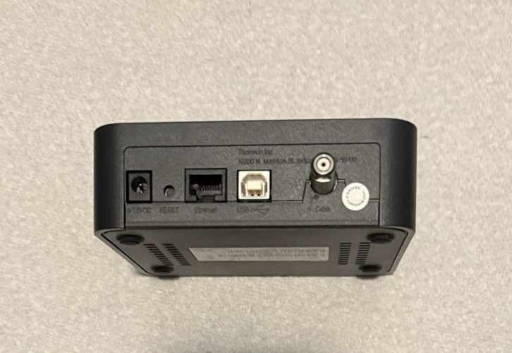 RCA DCM425 Digital Broadband Cable Modem with power cord