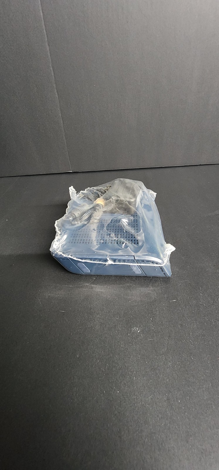 Ubee DDM352.1 12V 1A Cable Modem Still in the Plastic!! Never used!