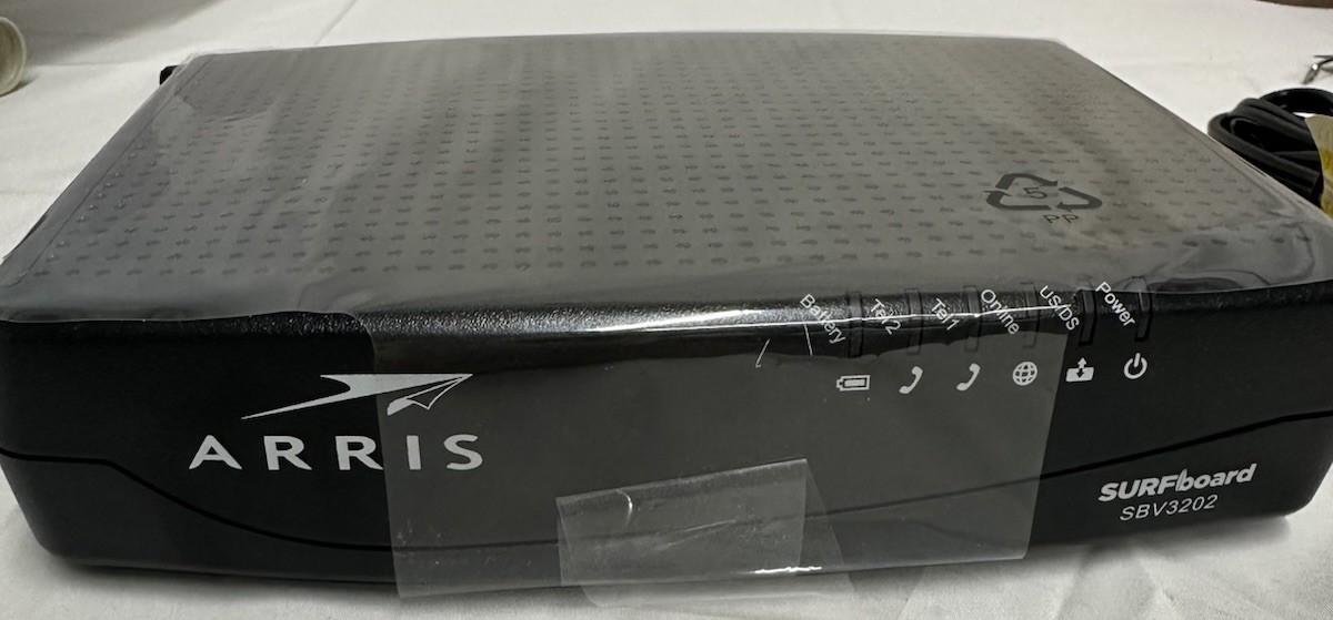 ARRIS SURFboard SBV3202 Docsis 3.0 Voice Cable Modem For Xfinity .Black. H2