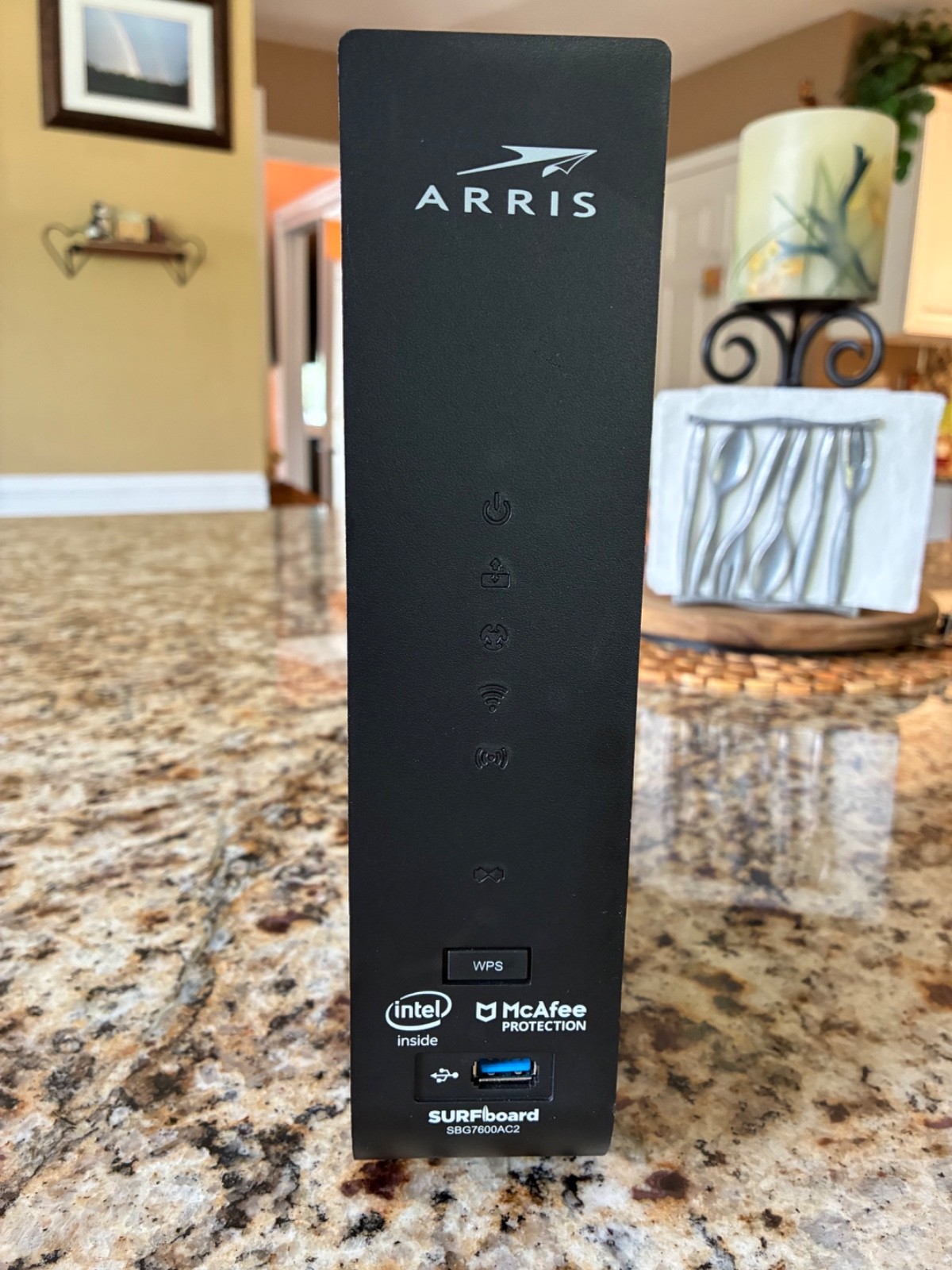 ARRIS SURFboard SBG7600AC2 DOCSIS 3.0 Cable Modem AC2350 Wi-Fi Router