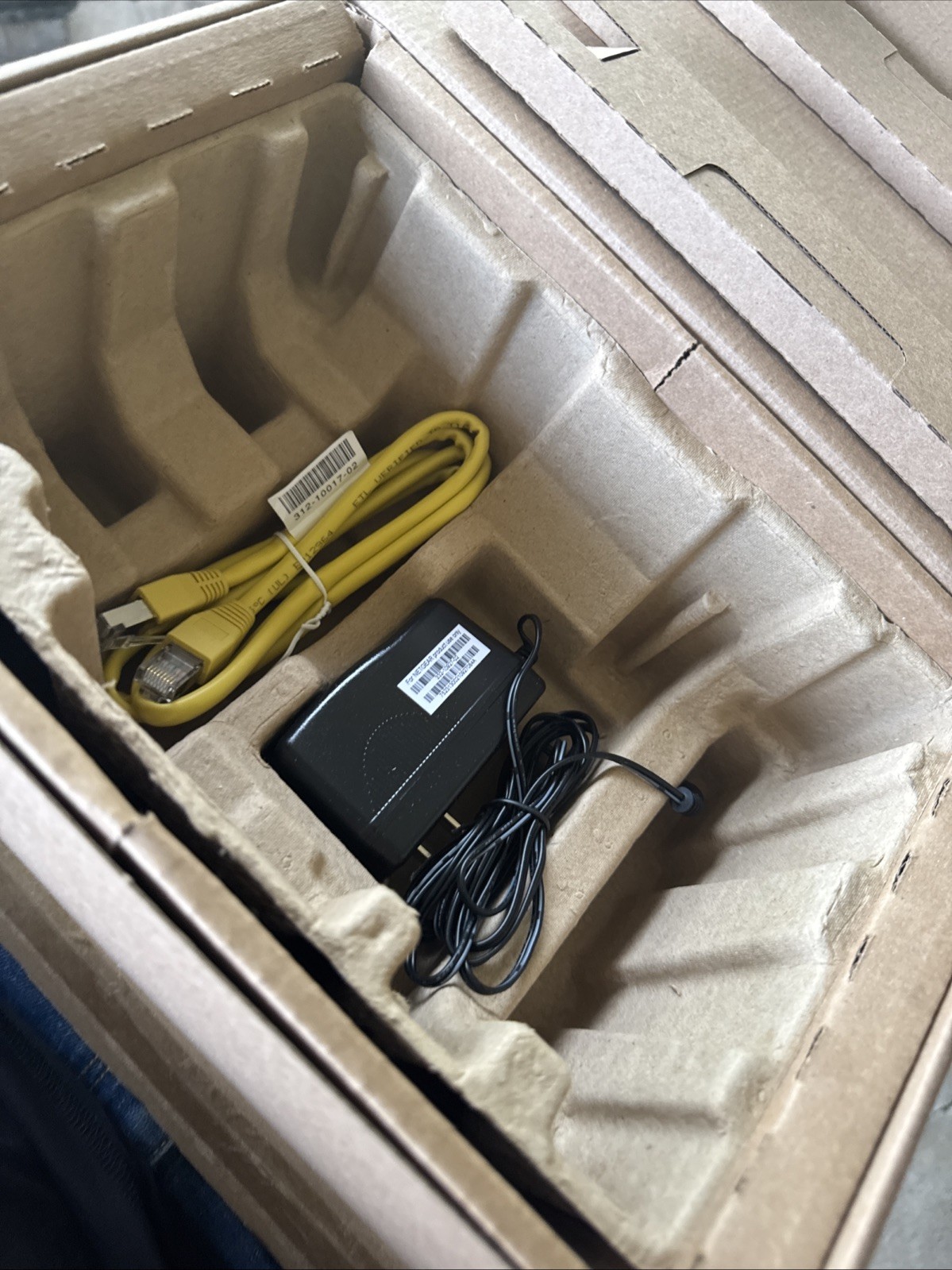 NETGEAR CM1000v2 DOCSIS 3.1 Router Never Used
