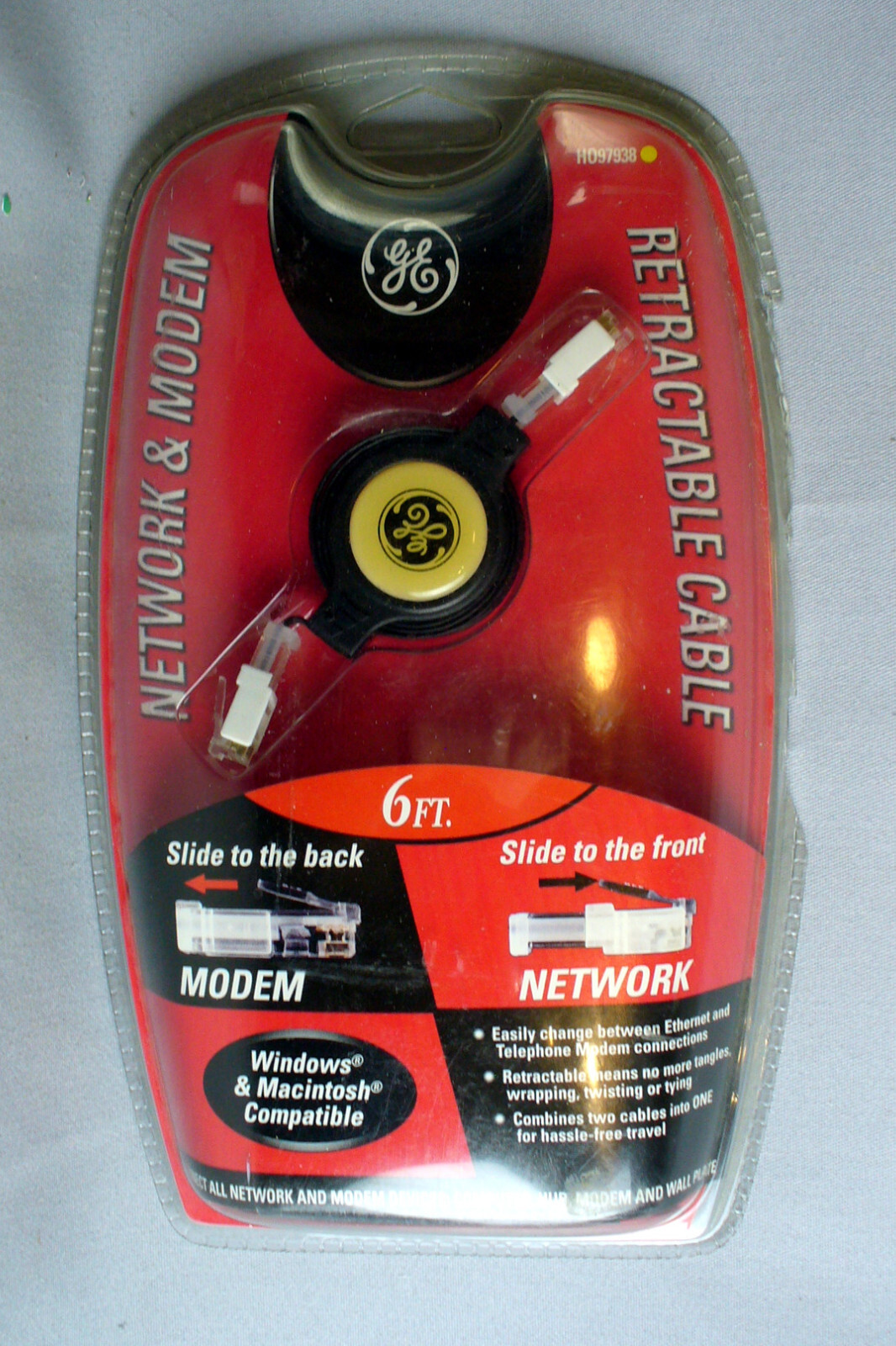 GE RETRACTABLE NETWORK OR MODEM CABLE CAT 5E RJ45 RJ11 HO97938 6 FOOT