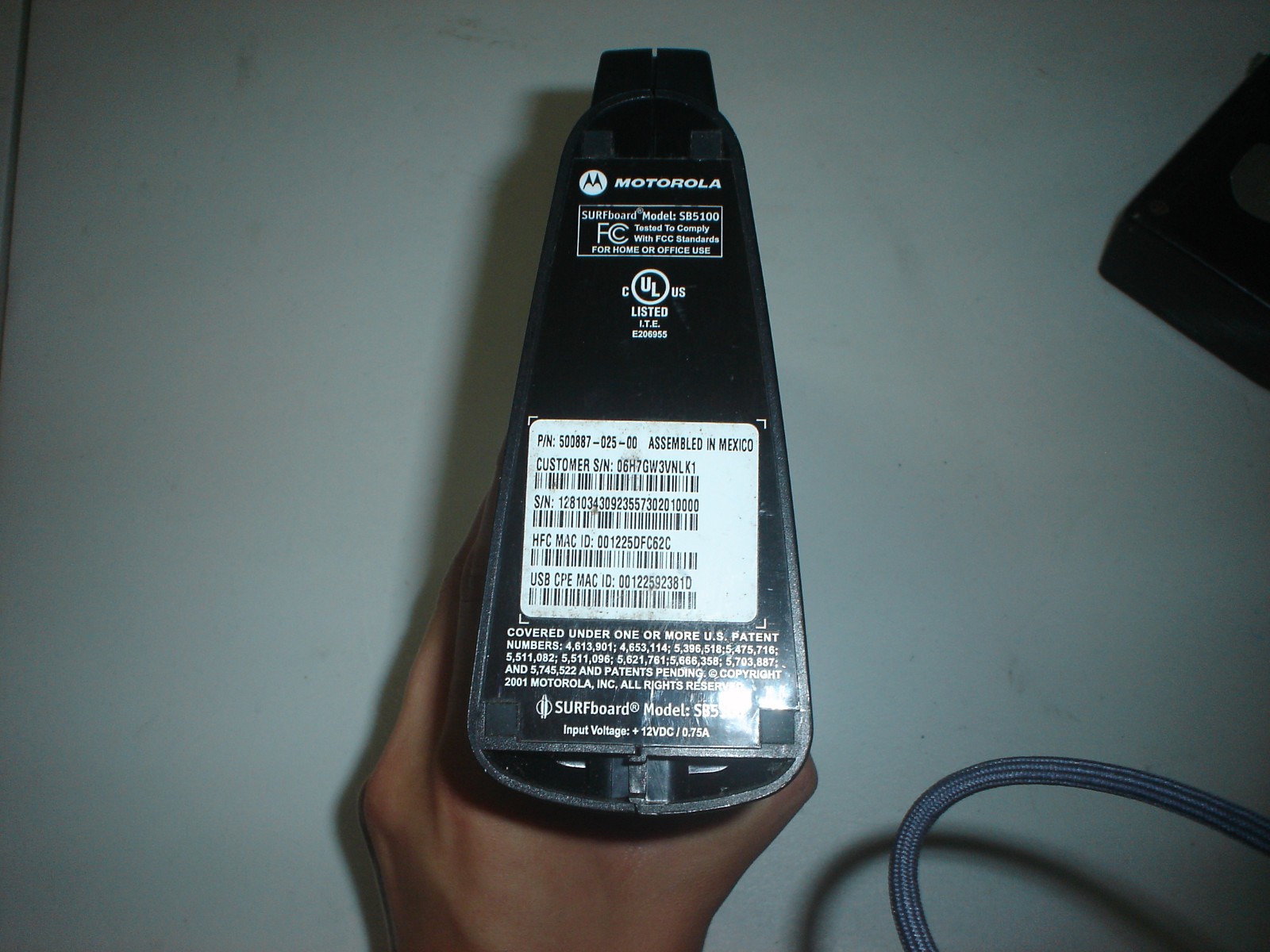 Motorola SURFboard SB5100 (501209-001-00) 38.91 Mbps – Untested