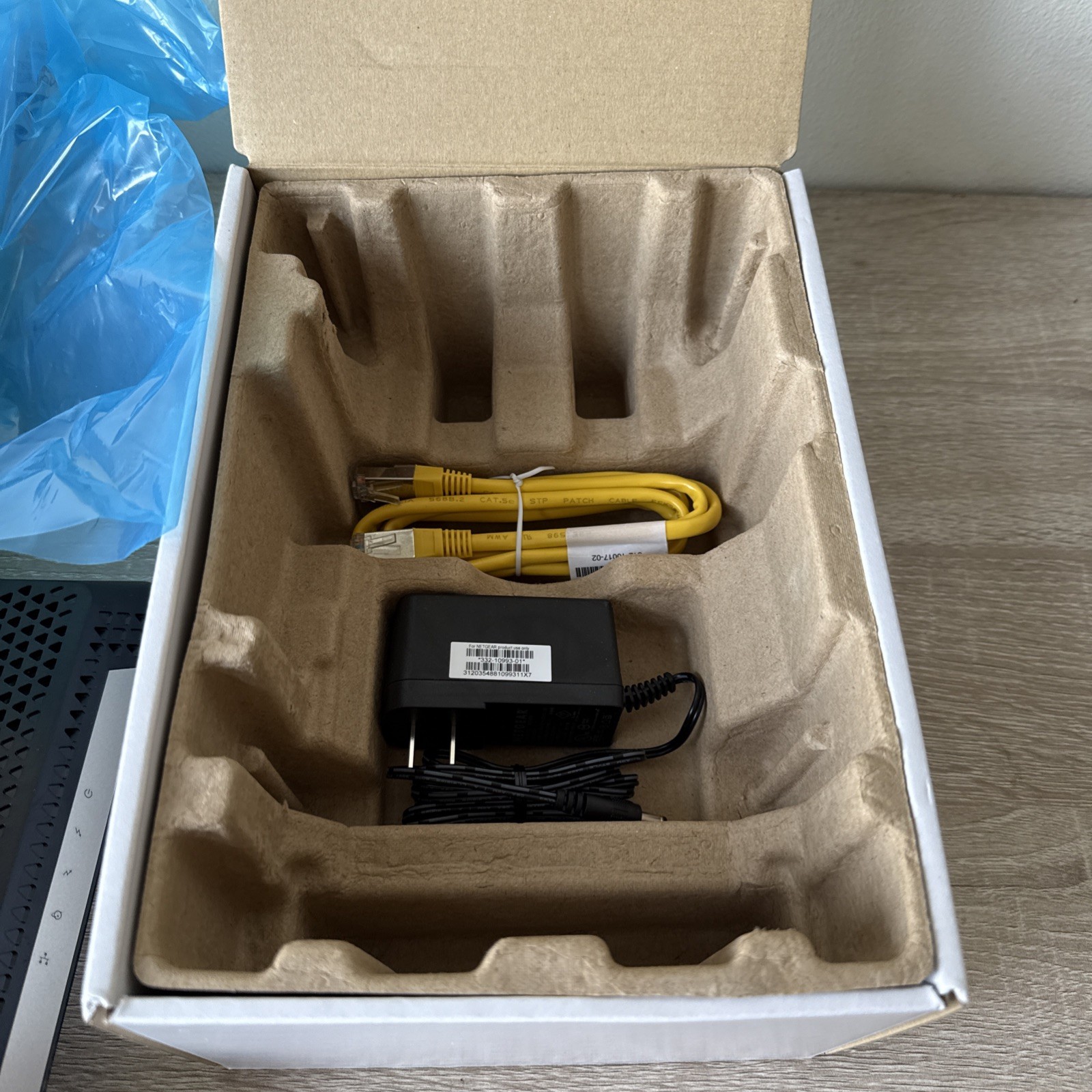 NETGEAR CM1000-100NAS DOCSIS 3.1 Gigabit Cable Modem Max speeds of 1.0 Gbps