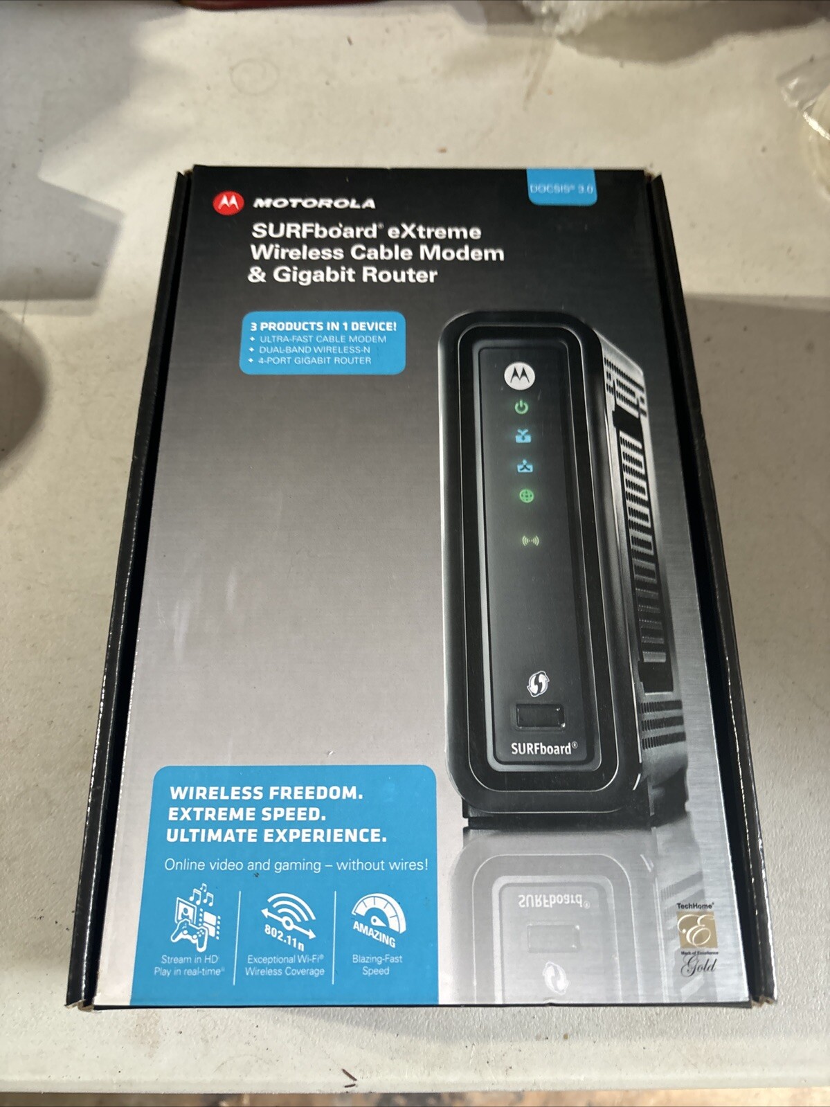 Motorola Surfboard Extreme Wireless Cable Modem Gigabit Router SBG6580