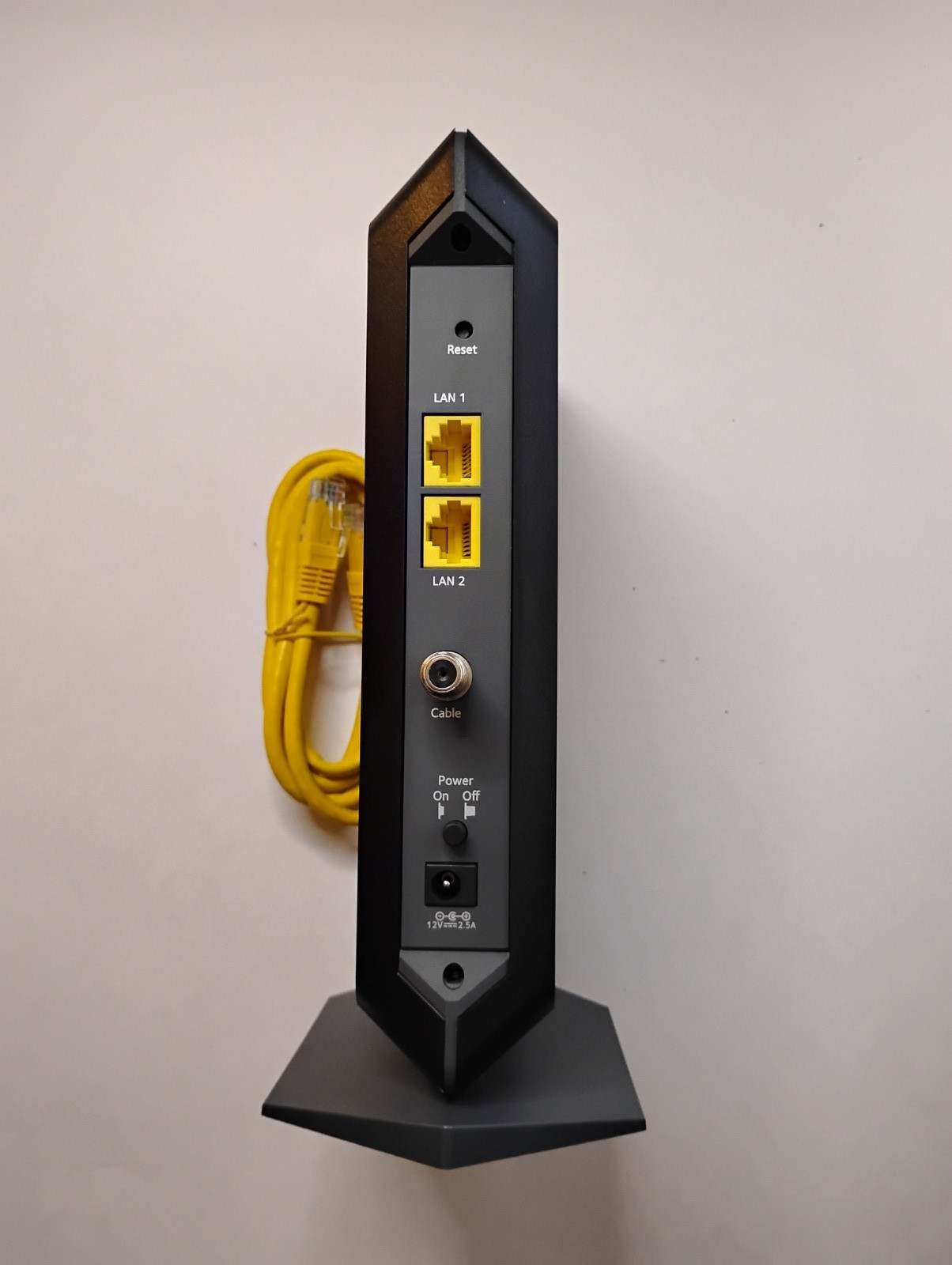 NETGEAR Nighthawk CM1100 Multi-Gig Speed DOCSIS 3.1 Cable Modem