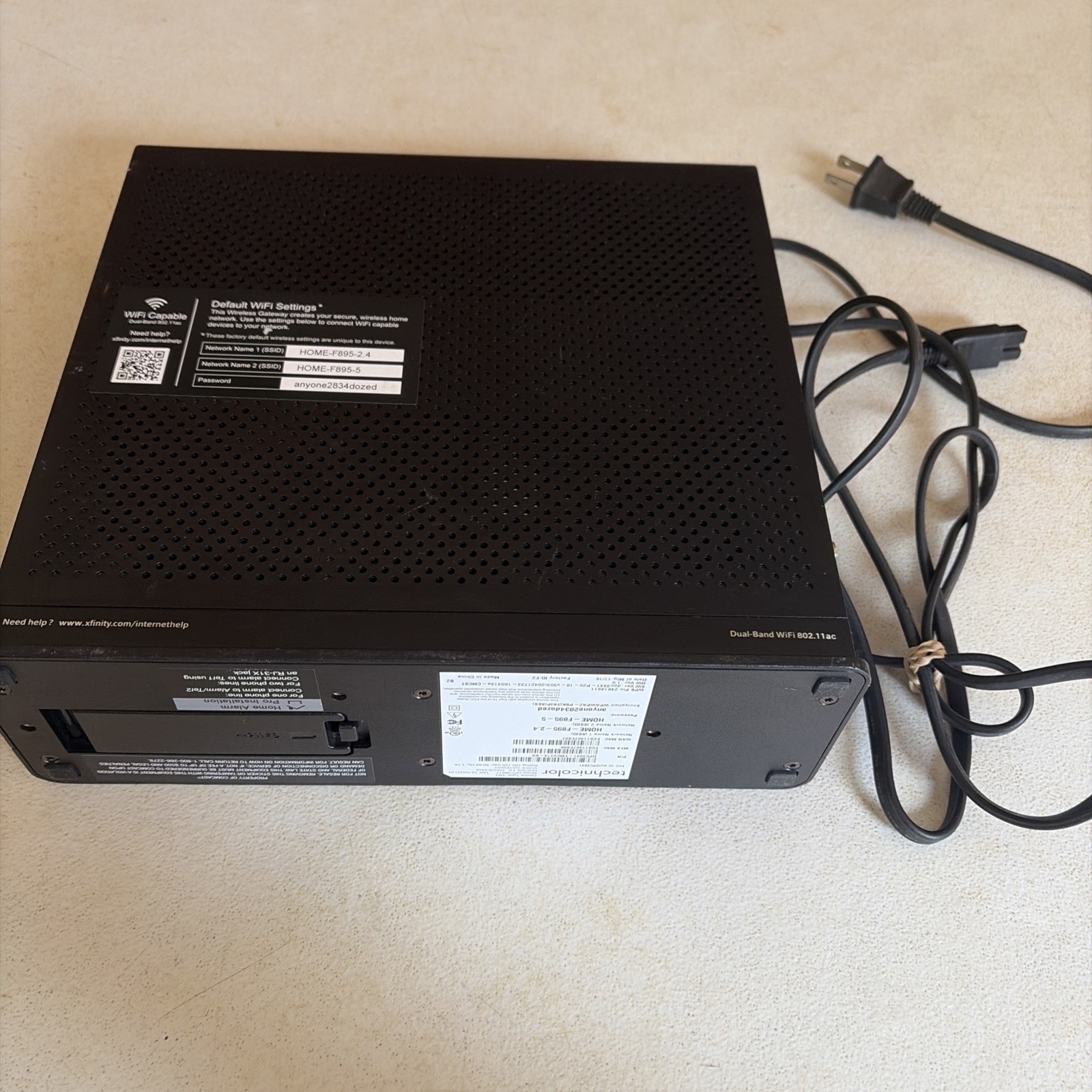 Xfinity DPC3941T DOCSIS 3.0 Dual Band WiFi XB3 Device Type Voice Gateway Router