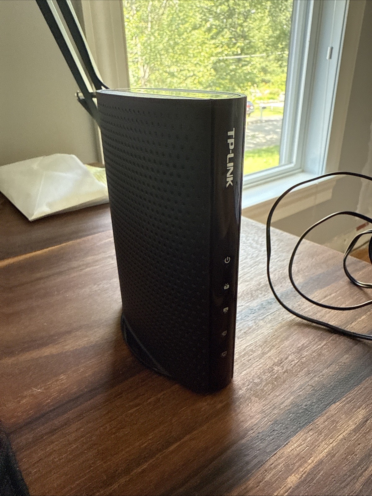 TP-LINK TC-7620 Docsis 3.0 680Mbps High-Speed Cable Modem 2 w/Power Adapter