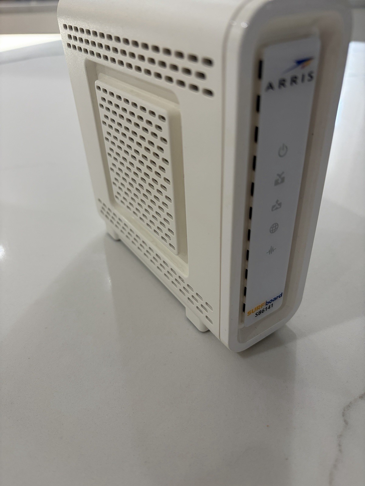 Arris Cable modem SB6141 (used) – Optimum – Free Shipping