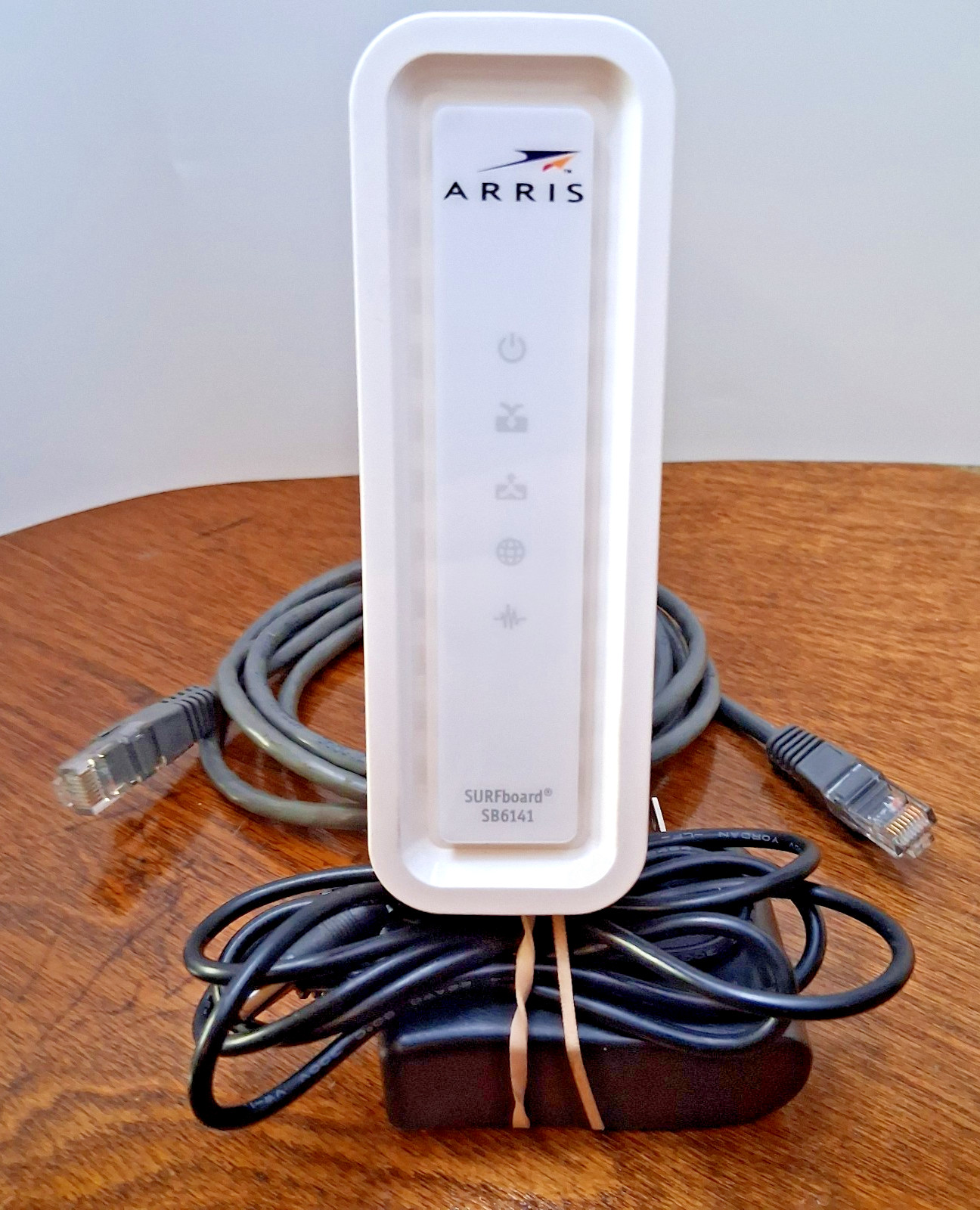 ARRIS SURFboard SB6141 Surf Board Modem DOCSIS 3.0 W/ Power Cable/ Cat5e Cable
