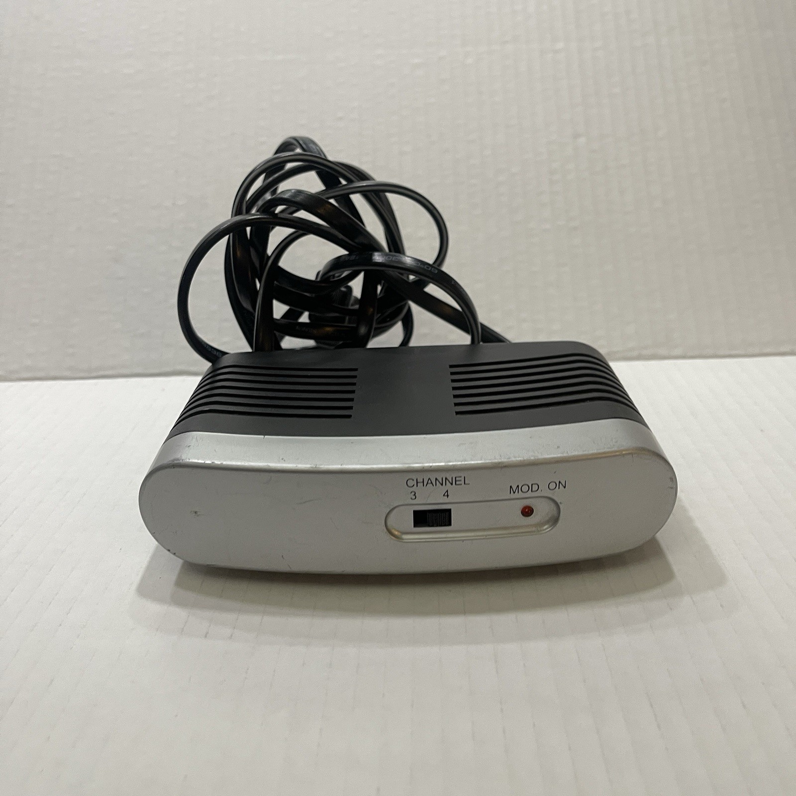 Arris Touchstone TM502G Cable Modem Telephony Adapter and Electronic Bundle