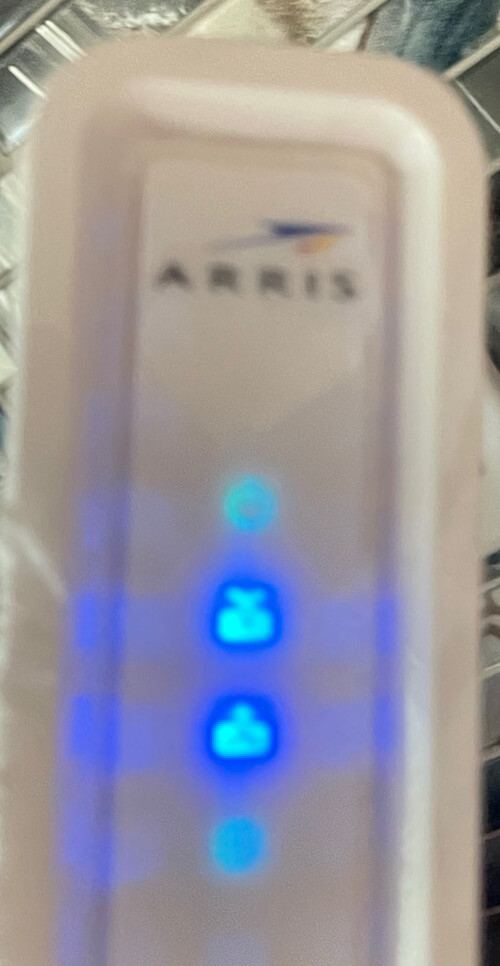 Arris Surfboard SB8200 Cable Modem