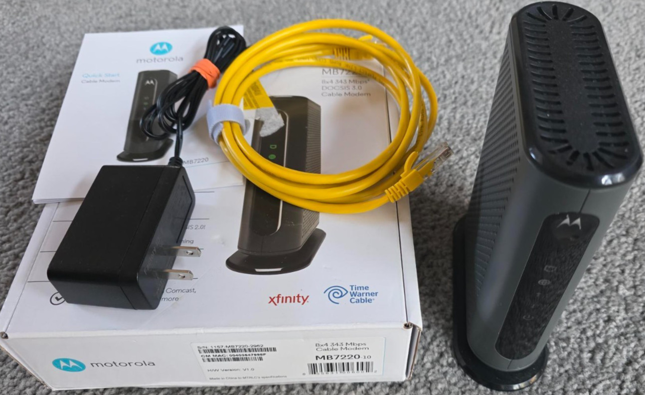 Motorola MB7220 DOCSIS 3.0 Cable Modem