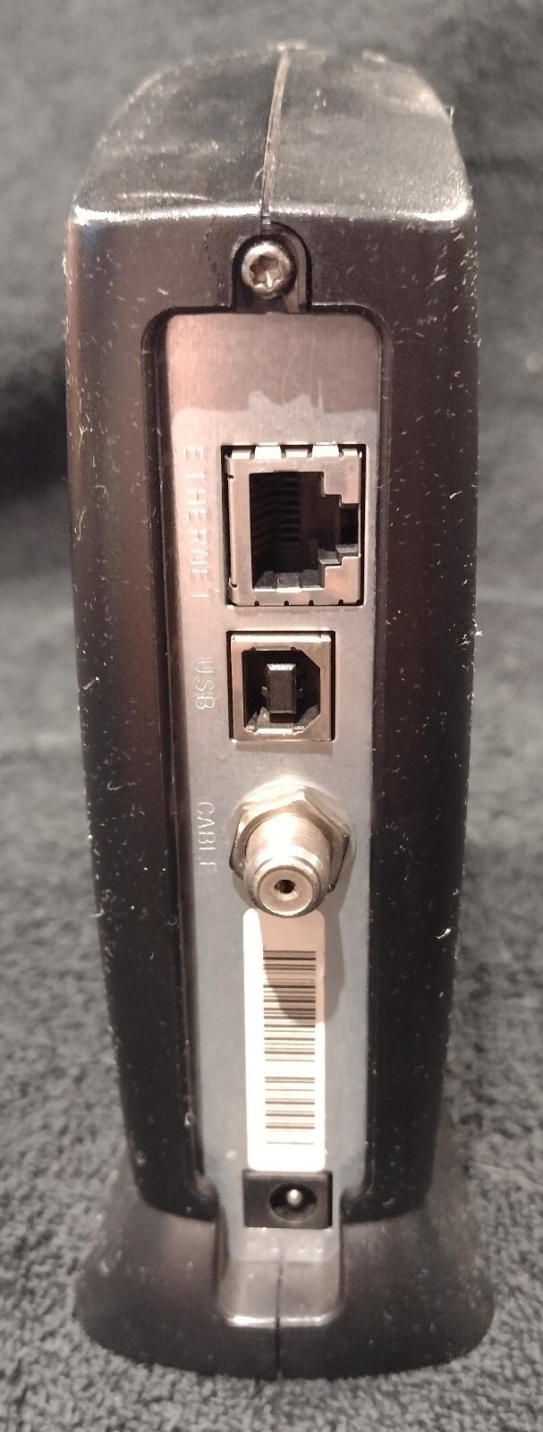 Motorola Surfboard Model SB5100 Cable Modem. Power Converter Included.