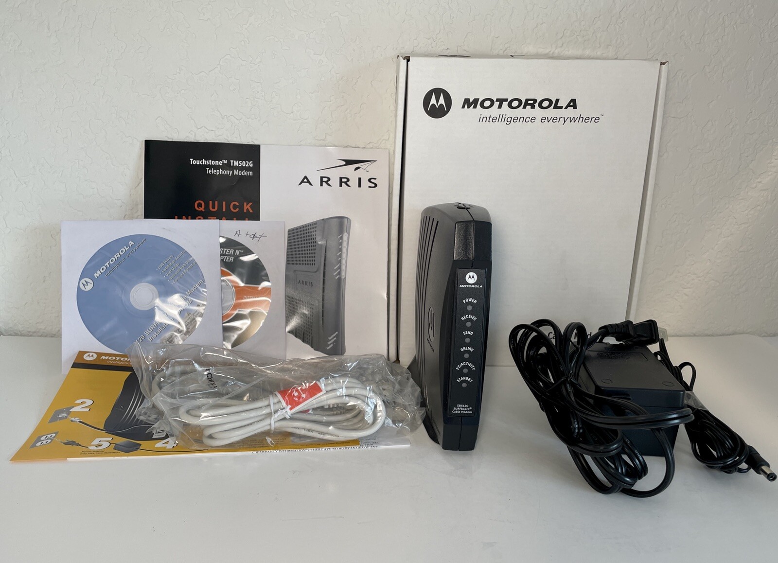 Motorola Arris SURFboard MODEM Model SB5120 Original Box Installation CD &Cables