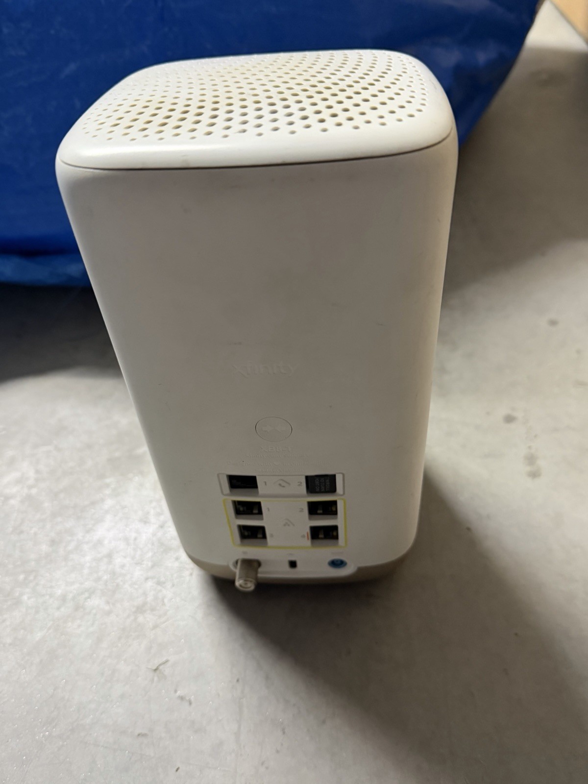 Xfinity xFi Gateway Router XB8-T Triband Wifi CGM4981COM Works No Power Cord