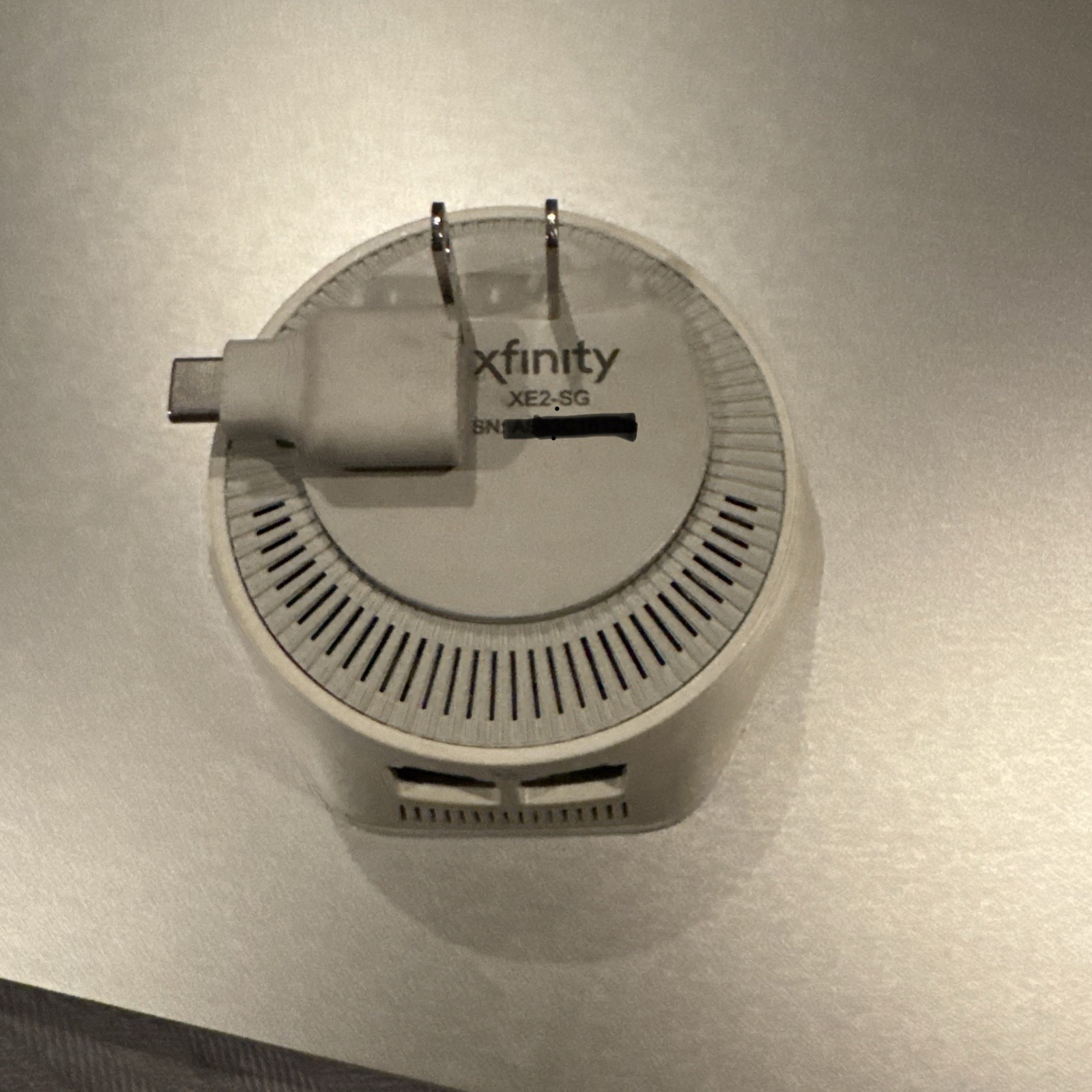 Xfinity X-Fi Pod 2nd Gen WiFi Extender (Model XE2-SG)