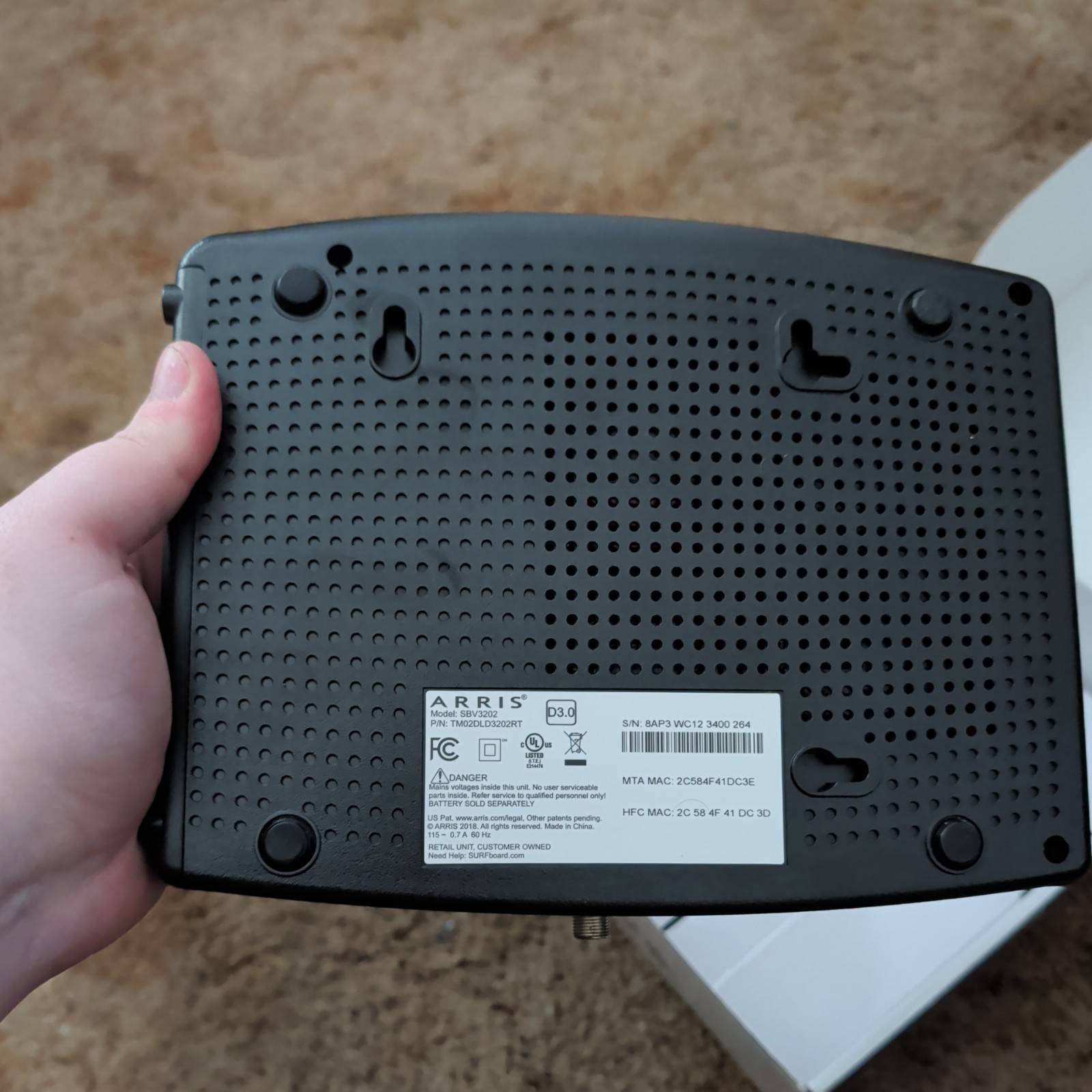ARRIS SURFboard SBV3202 32×8 Docsis 3.0 Black Cable Modem Computer Internet