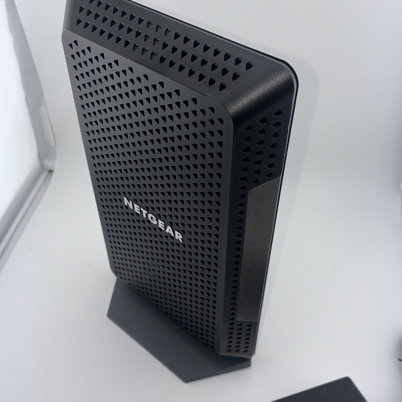 NETGEAR CM1200 DOCSIS 3.1 Cable Modem