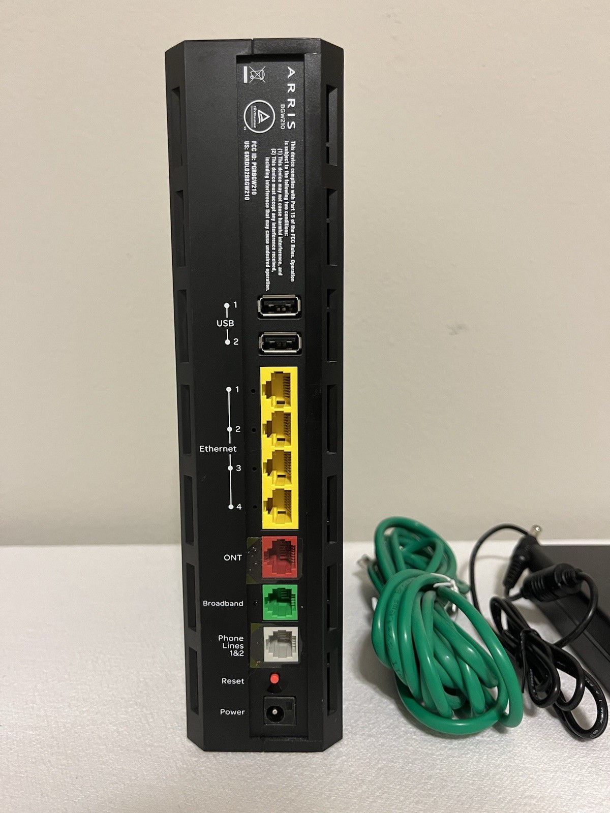 AT&T Arris BGW210-700 WIFI Wireless Internet Modem Router (used working)