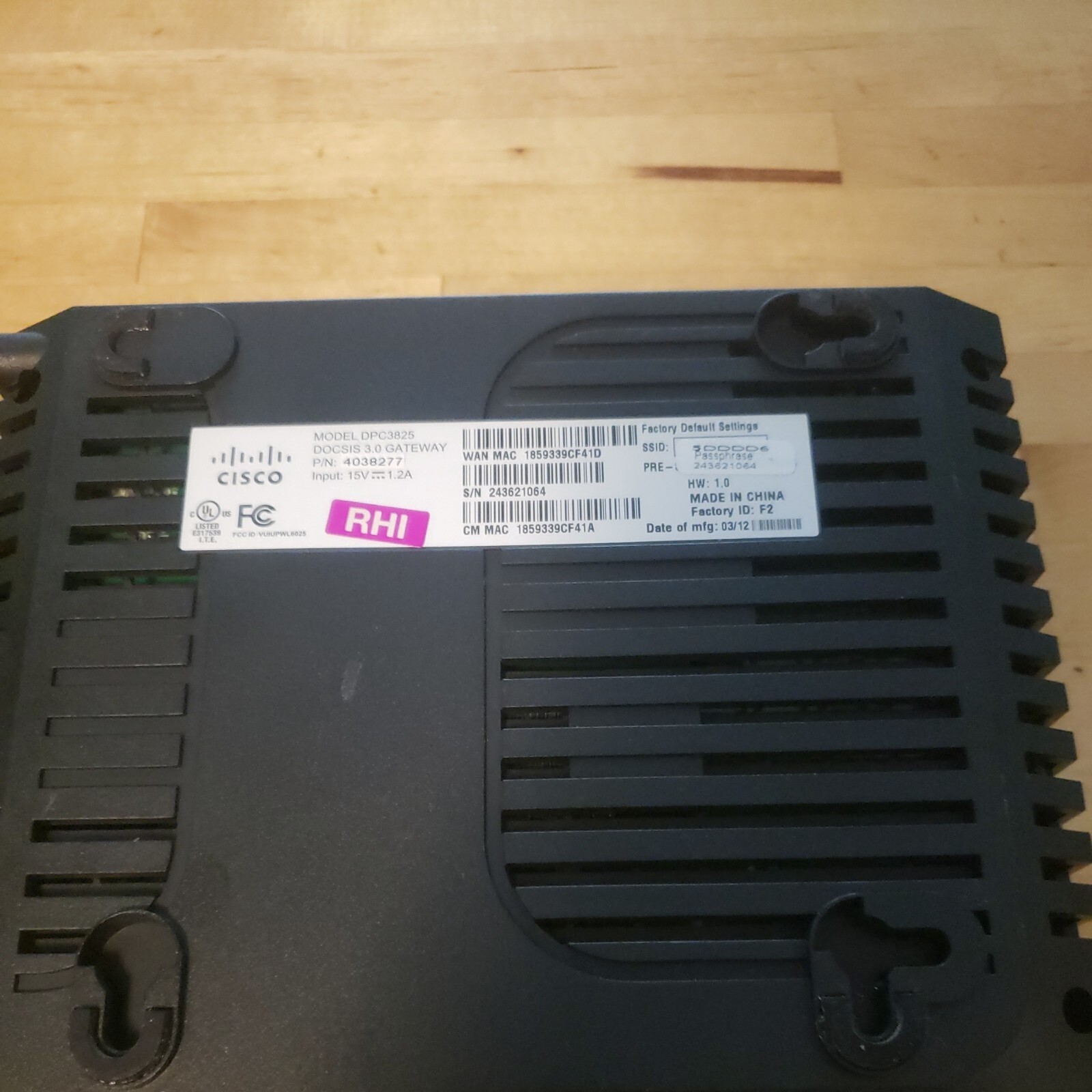 Cisco DPC3825 4 Port DOCSIS 3.0 Gateway LAN Wireless Modem Router w/ Adapter