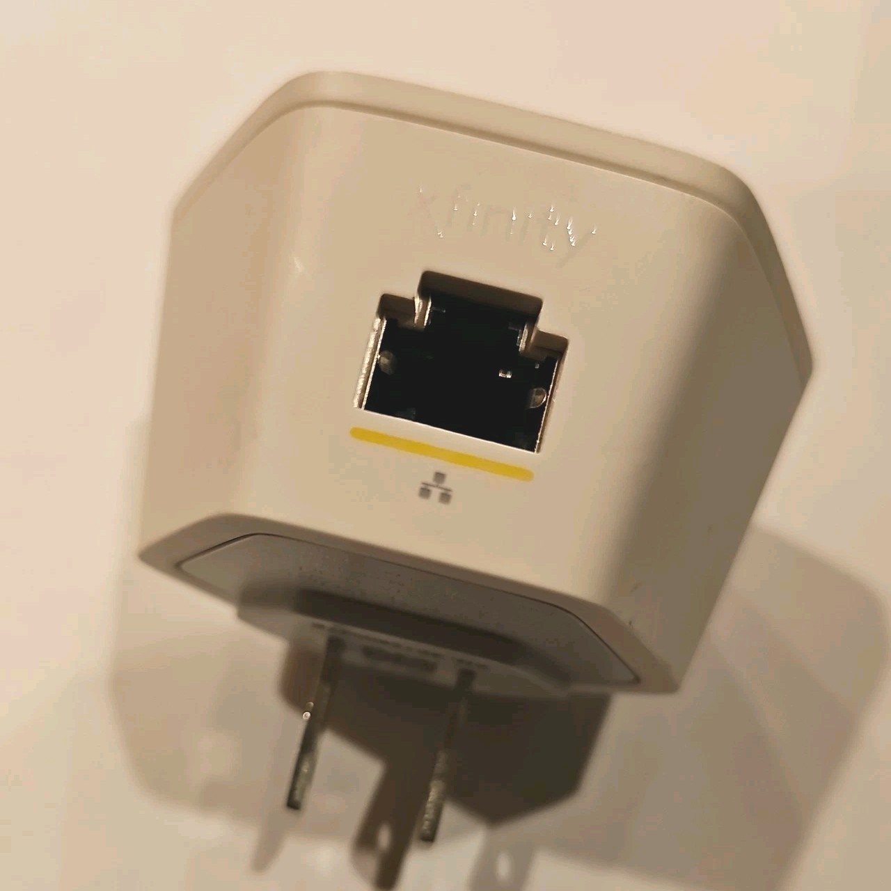 Xfinity XFI Pod Wifi Network Range Extender – White XE-1S Genuine Product Tested