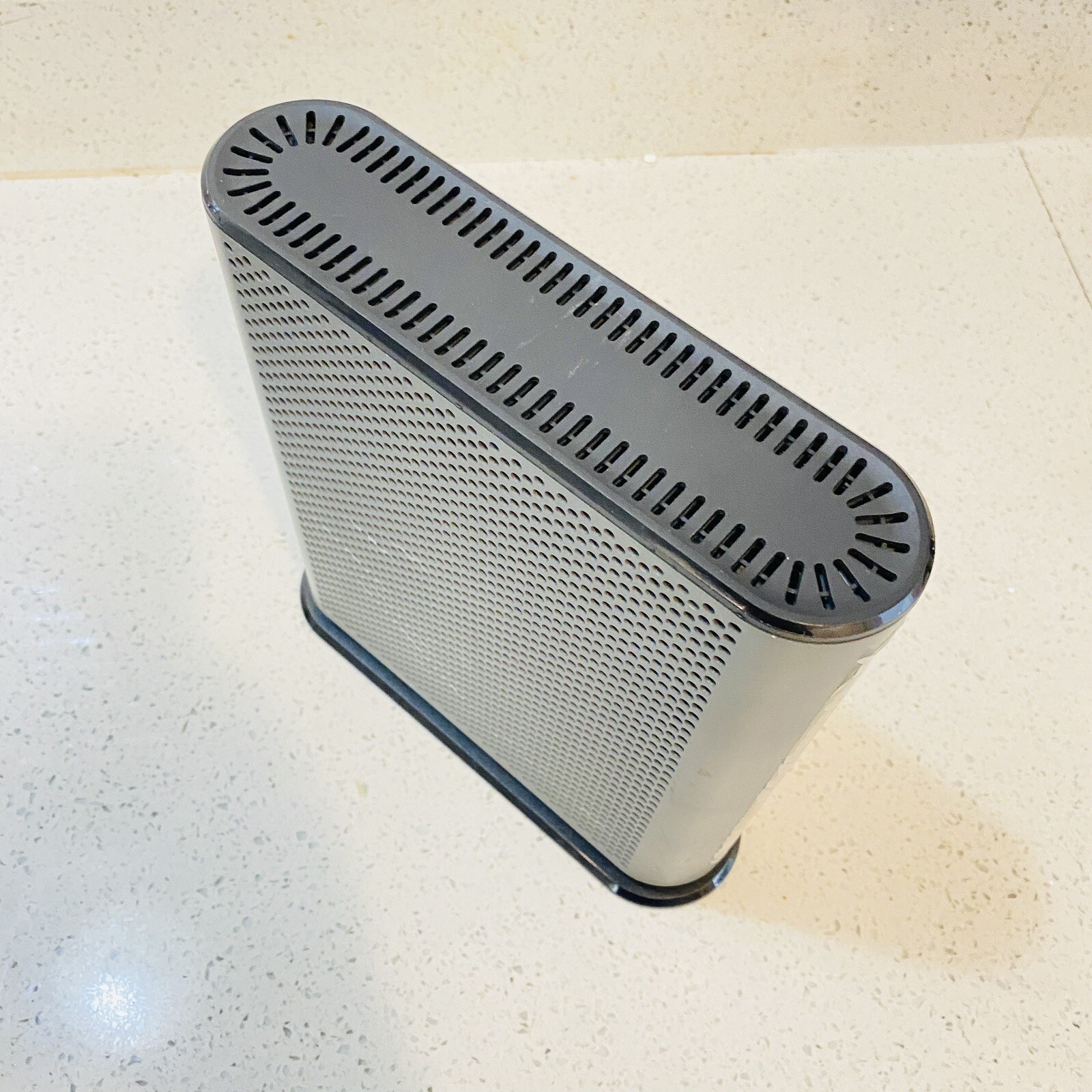 Motorola MG7540 (16×4) Cable Modem + AC1600 Dual Band Wi-Fi Router Tested Works