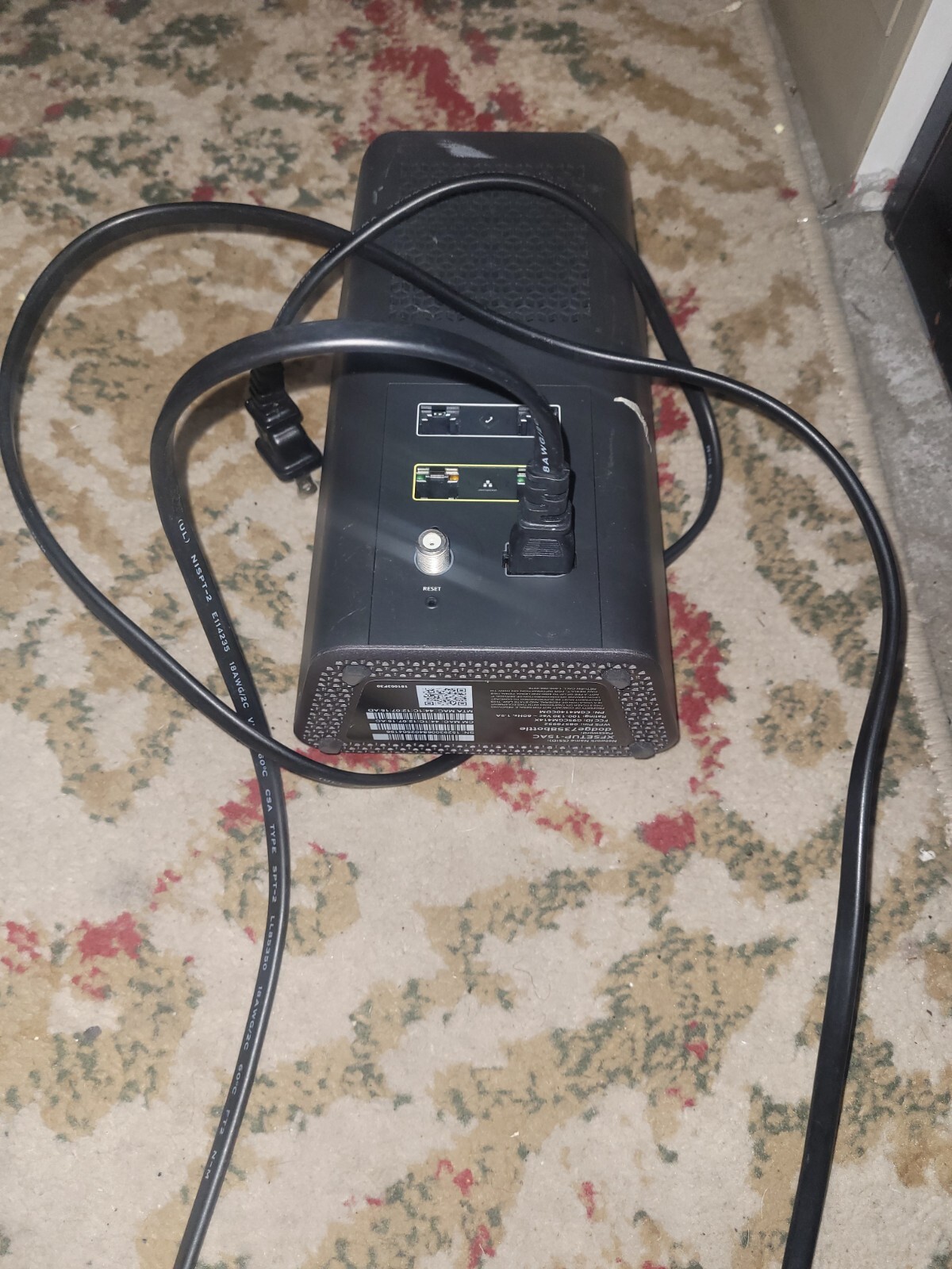 Xfinity Home XB6-T WiFi Router Modem Black power on untested for parts/repair as