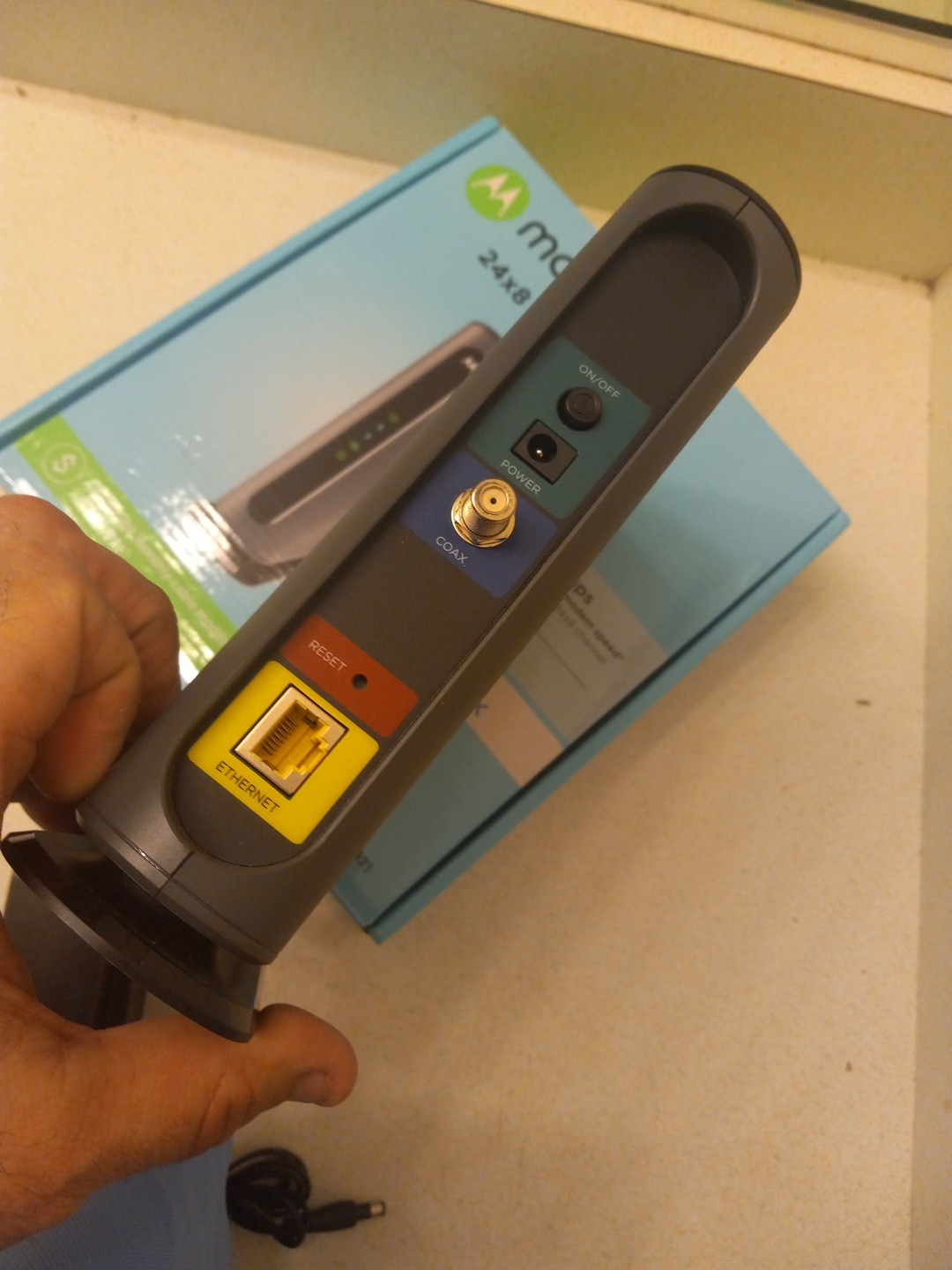 Motorola 24×8 Cable Modem Model MB7621 Power Cord & Box DOCSIS 3.0 1000+Mbp