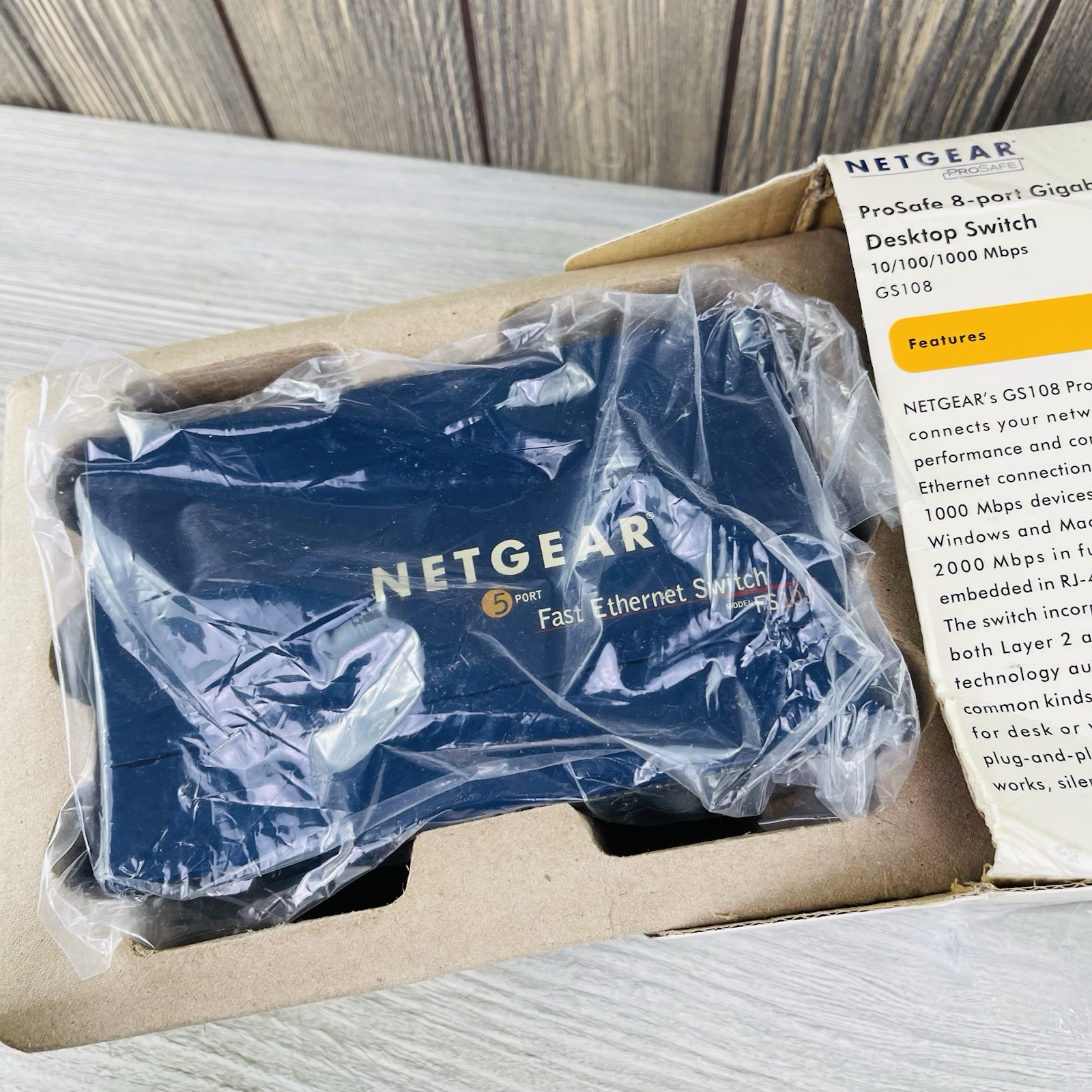 Netgear Prosafe 8 Port Gigabit Switch GS108 10/100/1000 Mbps New Open Box