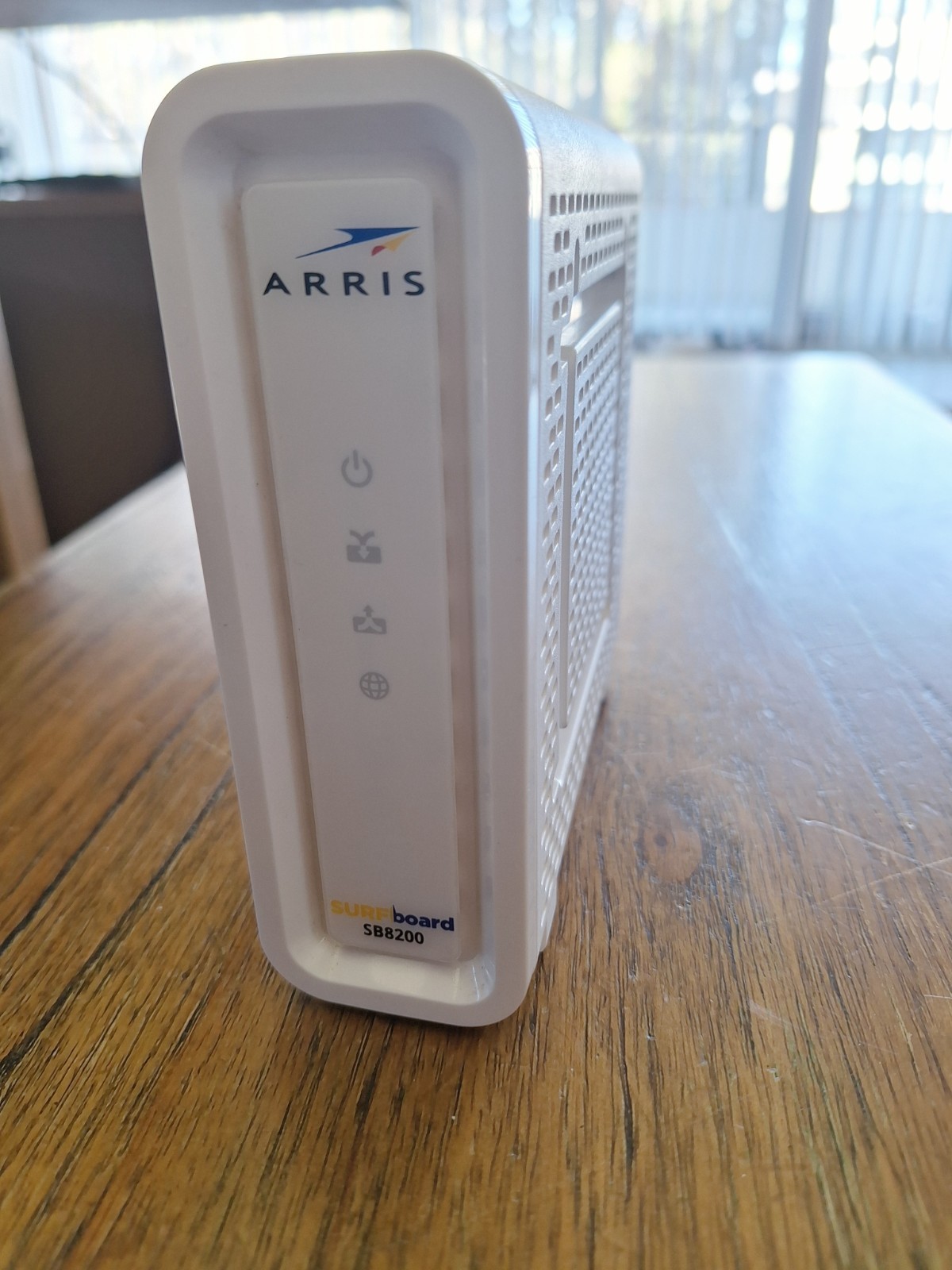 ARRIS SB8200 Surfboard Cable Modem Fast DOCSIS 3.1 Tested