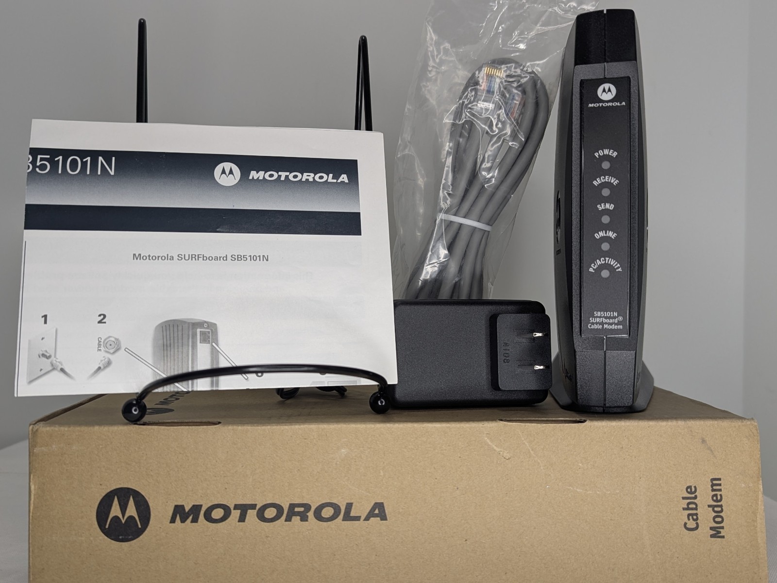 Motorola SB5101N Cable Modem Tested Working with Power Cord and Ethernet Cable