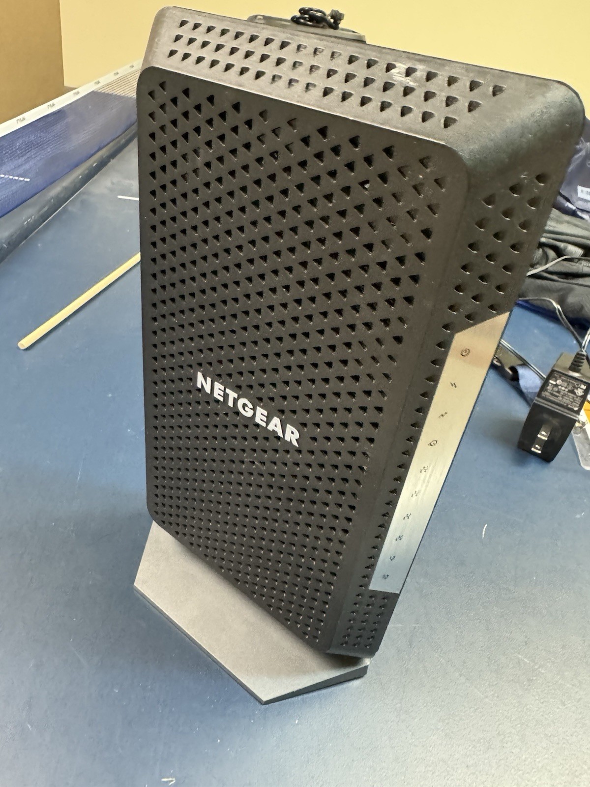NETGEAR CM1150V Nighthawk Multi-Gig Speed Cable Modem for XFINITY Voice