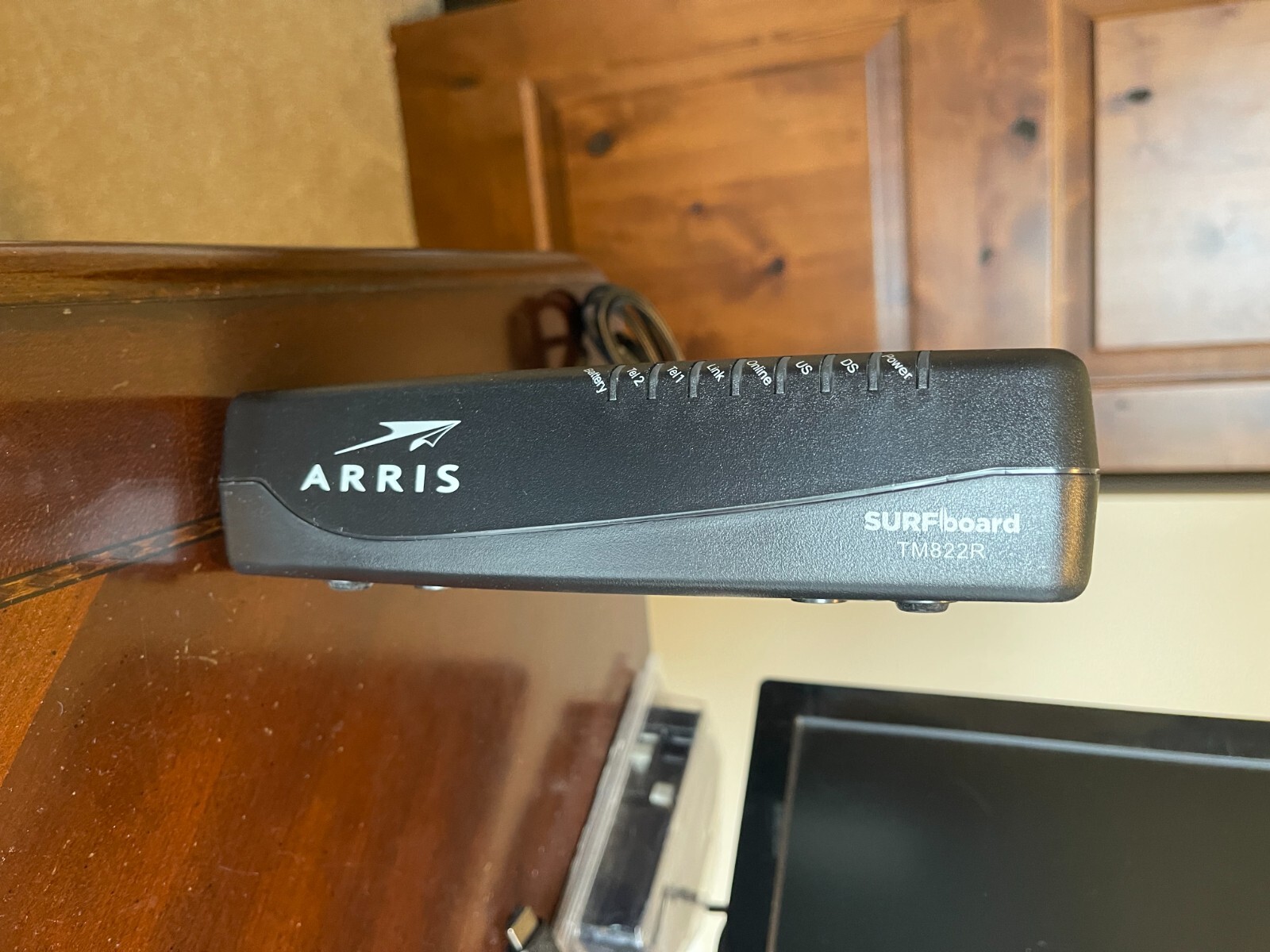 ARRIS – SURFboard Telephony Voice Cable Modem – Black TM822R – 8 x 4 DOCSIS 3.0