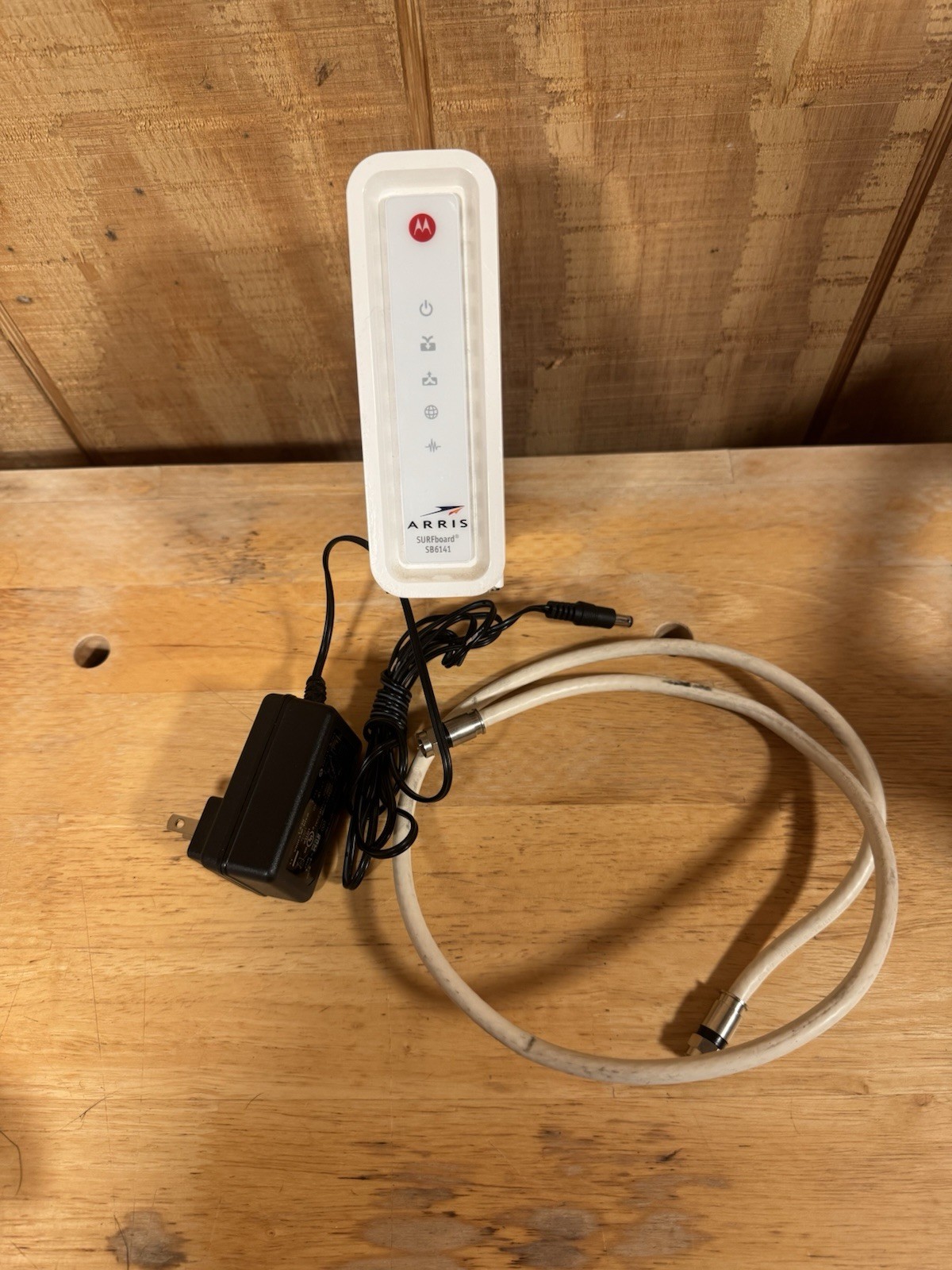 ARRIS SURFboard SB6141 Surf Board Modem