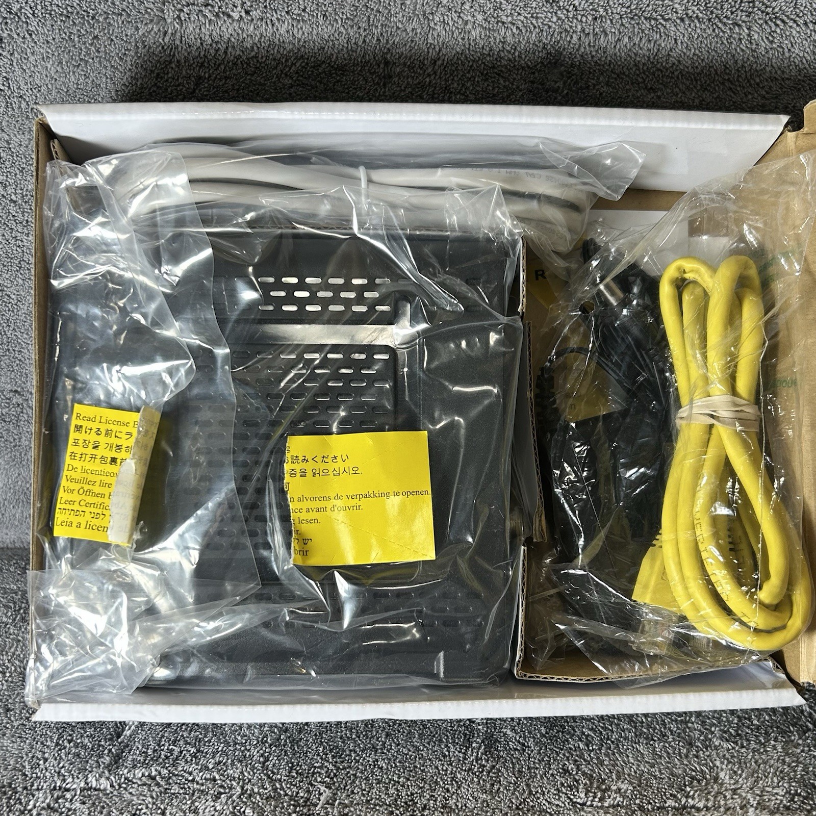 ARRIS Surfboard SB6190 Cable Modem DOCSIS 3.0 32×8 Tested W/Box Cables