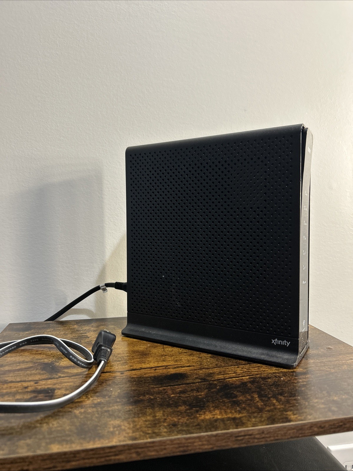 Xfinity Arris Model TG862G/CT Cable Modem and WiFi Router
