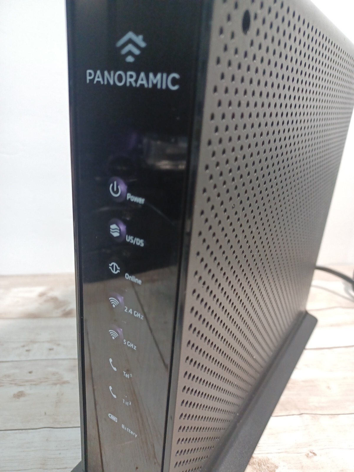 Arris Panoramic TG1682G Dual Band 2.4GHz 5GHz Wireless WiFi Router Cable Modem