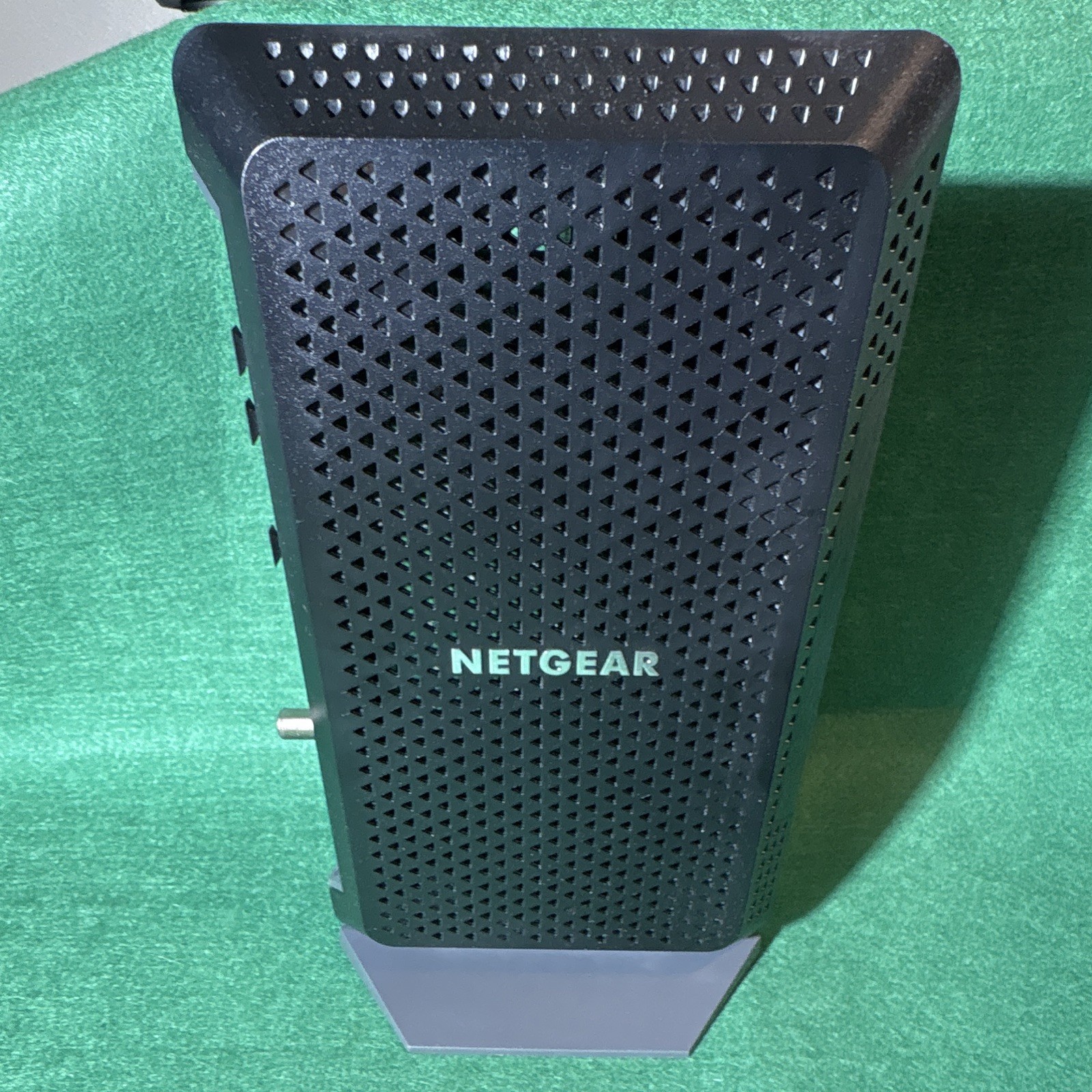 NETGEAR Nighthawk CM1200 DOCSIS 3.1 10Gbps Cable Modem 4-Port GigE