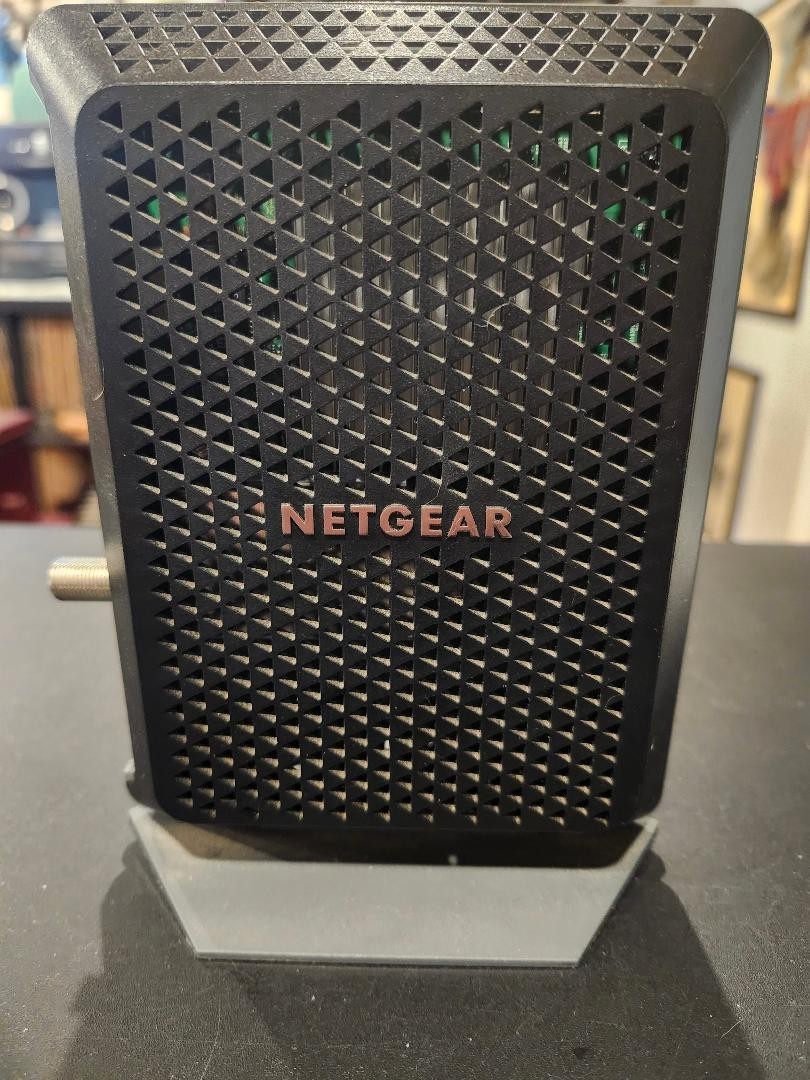 NETGEAR Cable Modem DOCSIS 3.0 (CM700-1AZNAS) Excellent Condition!