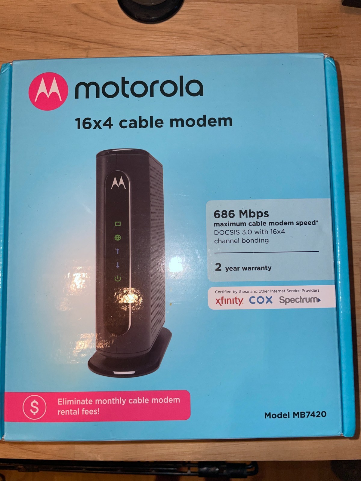 Motorola MB742010 686mbps DOCSIS 3.0 Cable Modem and tp link Archer A7 Router