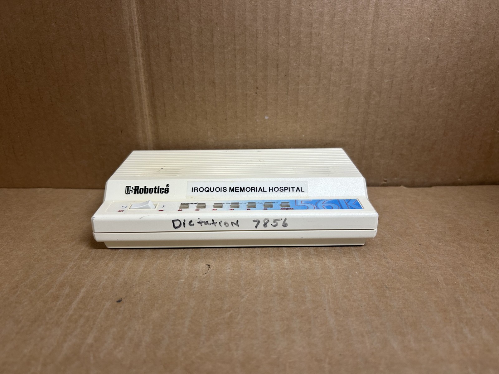 USRobotics Model 0701 Faxmodem V.90 56K Standard and x2 Technology Compatible