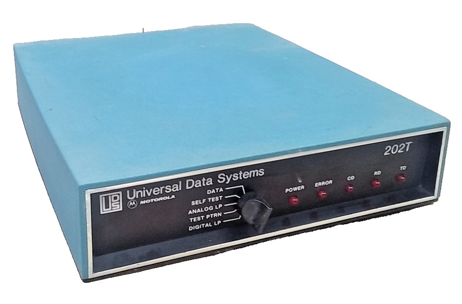 UDS / Vintage Universal Data Systems / Motorola Model 202T